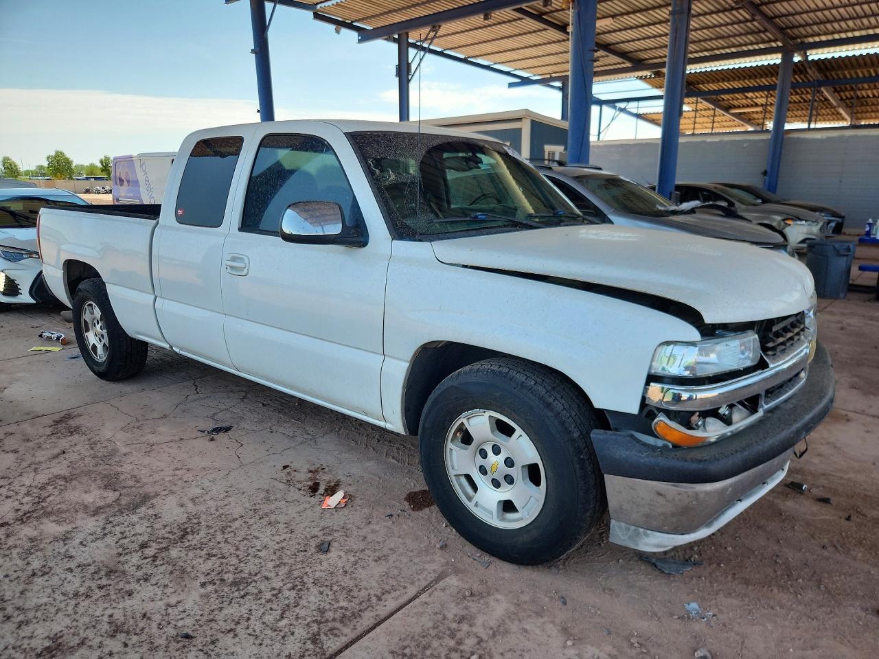 2001 Chevrolet Silverado C1500 White vin: 2GCEC19T311367237