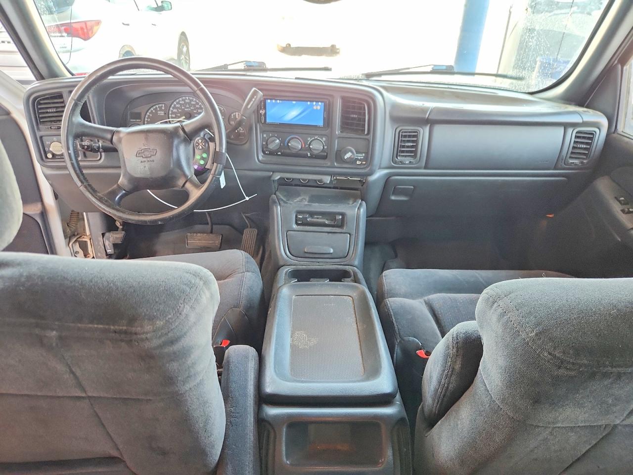 2001 Chevrolet Silverado C1500 White vin: 2GCEC19T311367237