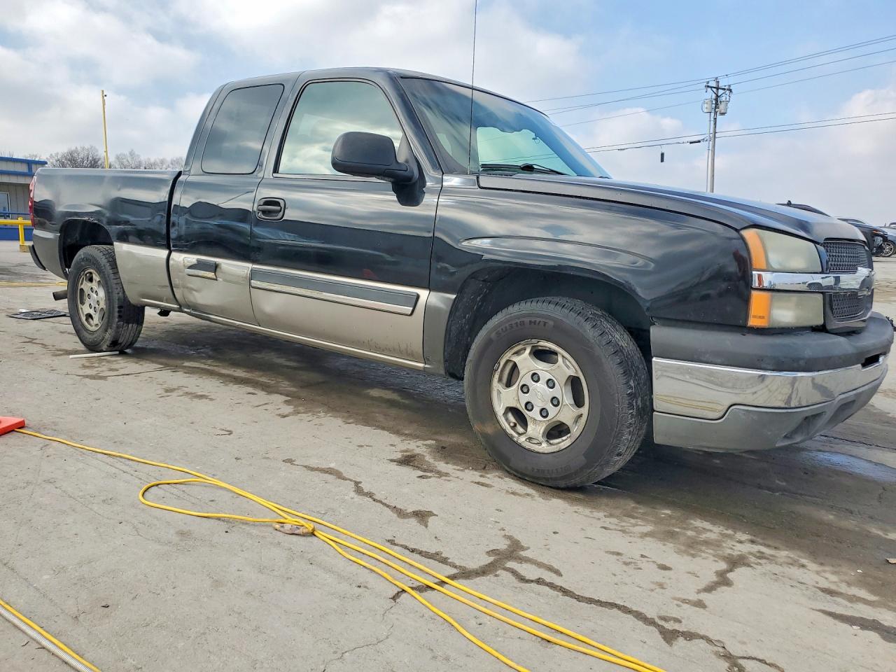 2003 Chevrolet Silverado C1500 Black vin: 2GCEC19T331150872