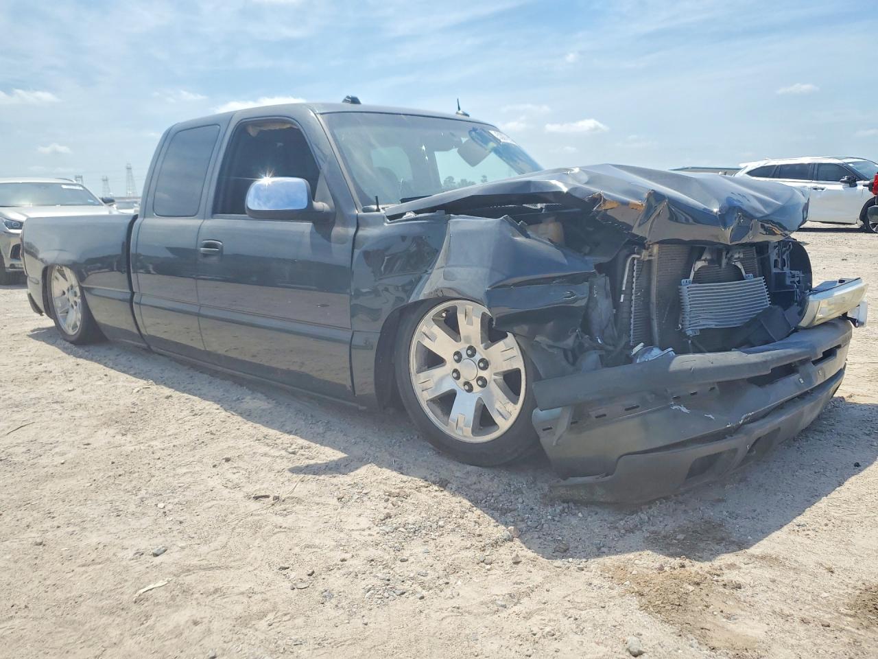 2004 Chevrolet Silverado C1500 Угольный vin: 2GCEC19T341277008