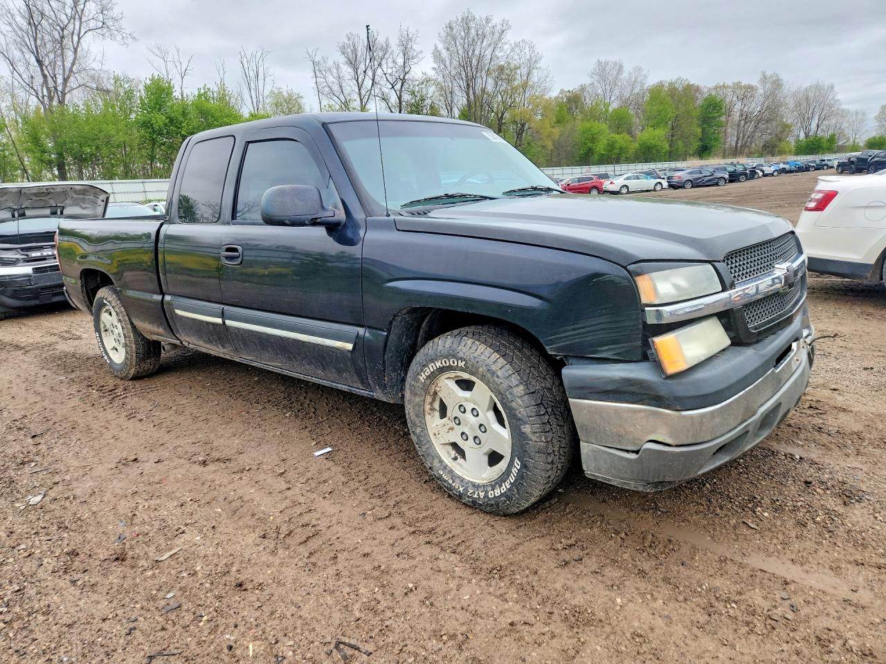 2005 Chevrolet Silverado C1500 Black vin: 2GCEC19T351162782