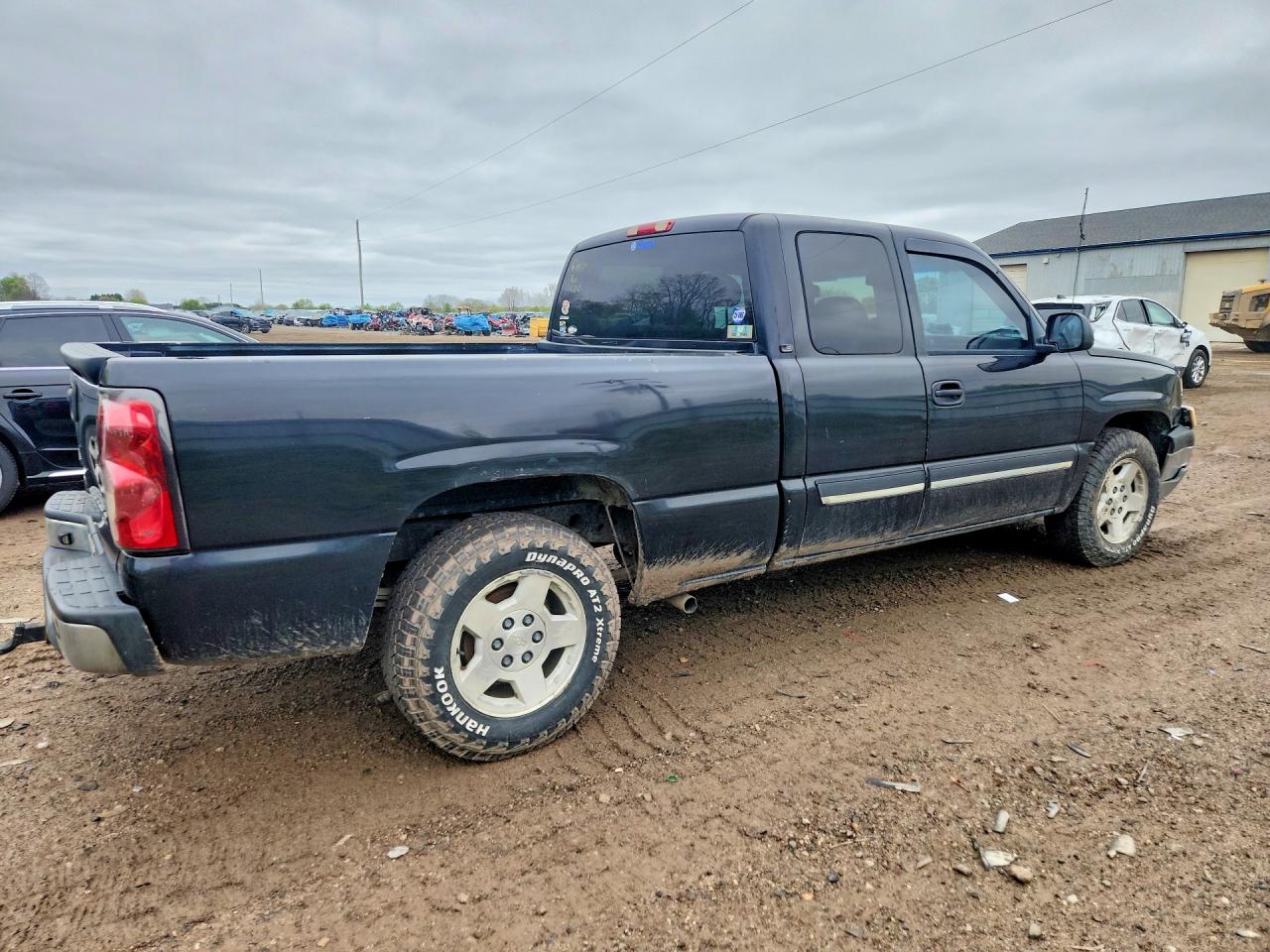 2005 Chevrolet Silverado C1500 Black vin: 2GCEC19T351162782