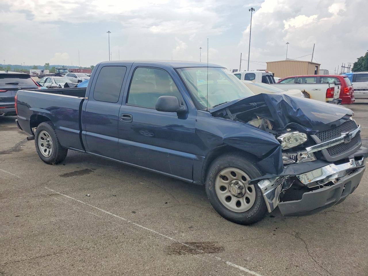 2005 Chevrolet Silverado C1500 Blue vin: 2GCEC19T351400310