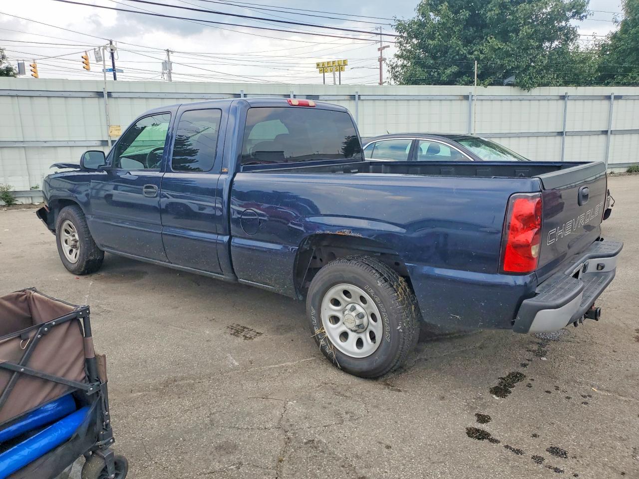 2005 Chevrolet Silverado C1500 Blue vin: 2GCEC19T351400310