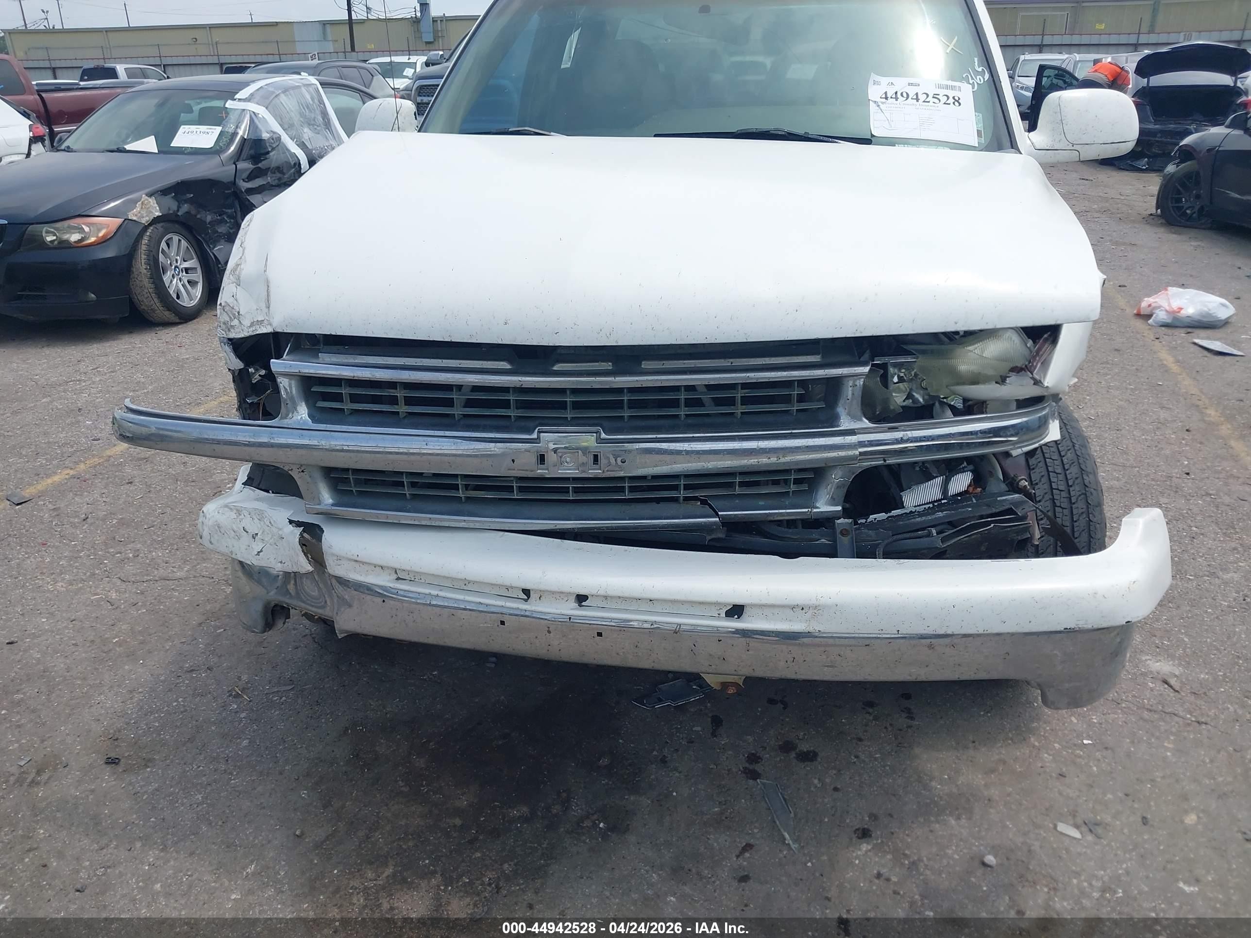 1999 Chevrolet Silverado 1500 Ls White vin: 2GCEC19T3X1252744