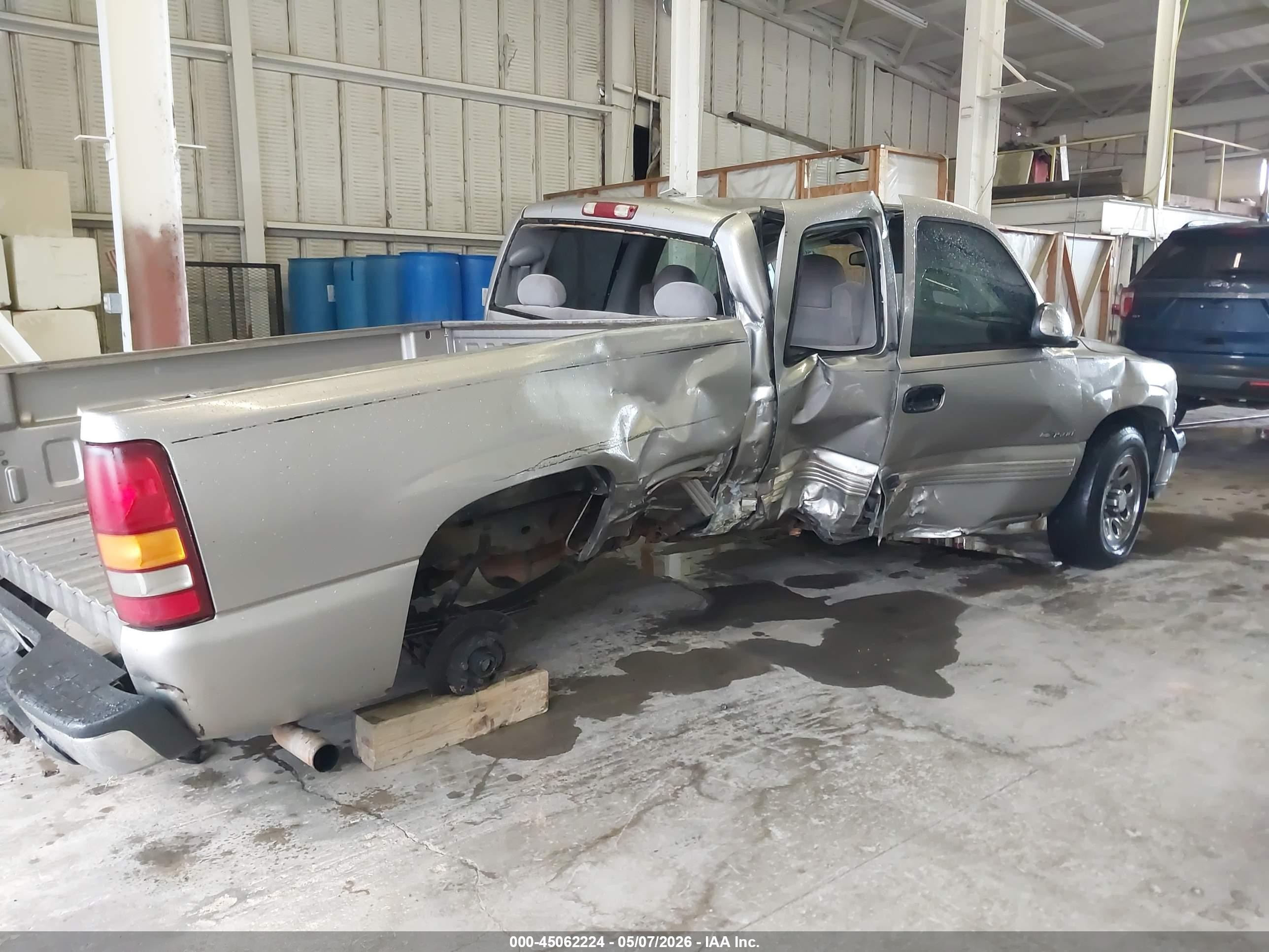 1999 Chevrolet Silverado 1500 Ls Gold vin: 2GCEC19T3X1255918