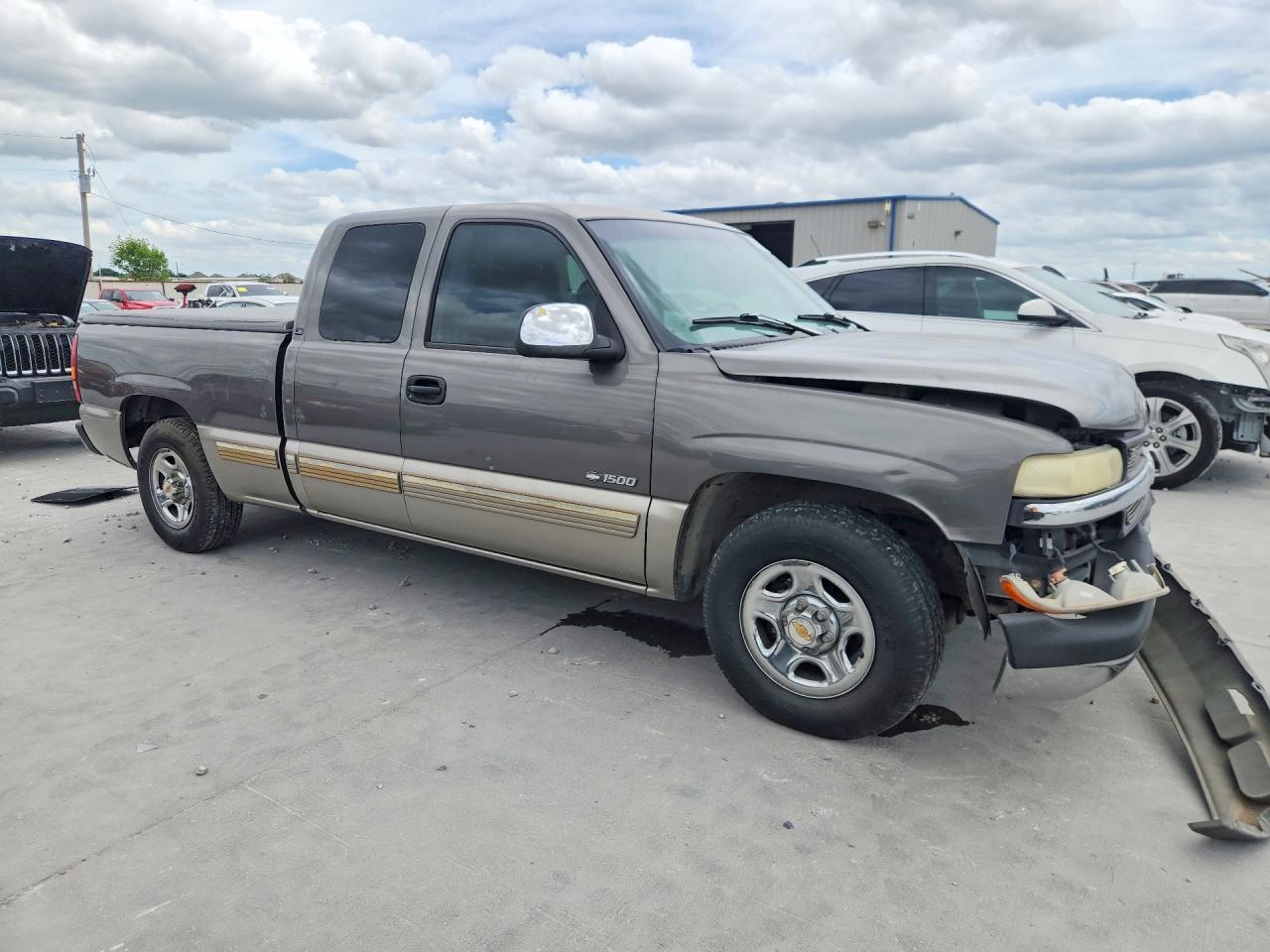 2000 Chevrolet Silverado C1500 Gray vin: 2GCEC19T3Y1223052