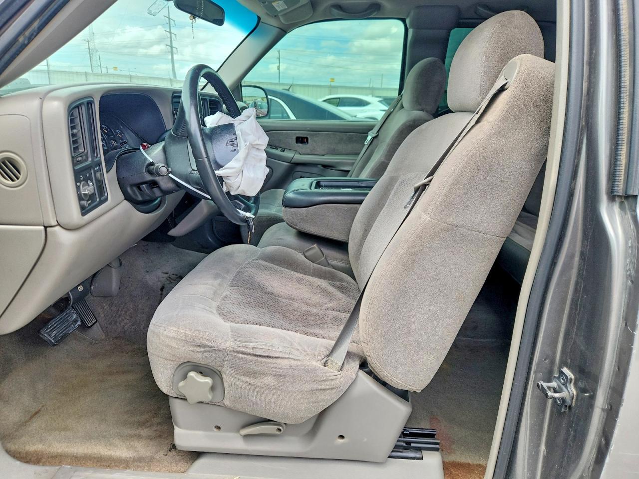 2000 Chevrolet Silverado C1500 Gray vin: 2GCEC19T3Y1223052