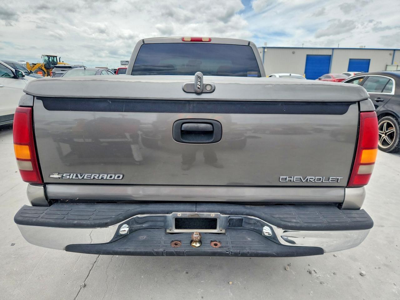 2000 Chevrolet Silverado C1500 Gray vin: 2GCEC19T3Y1223052