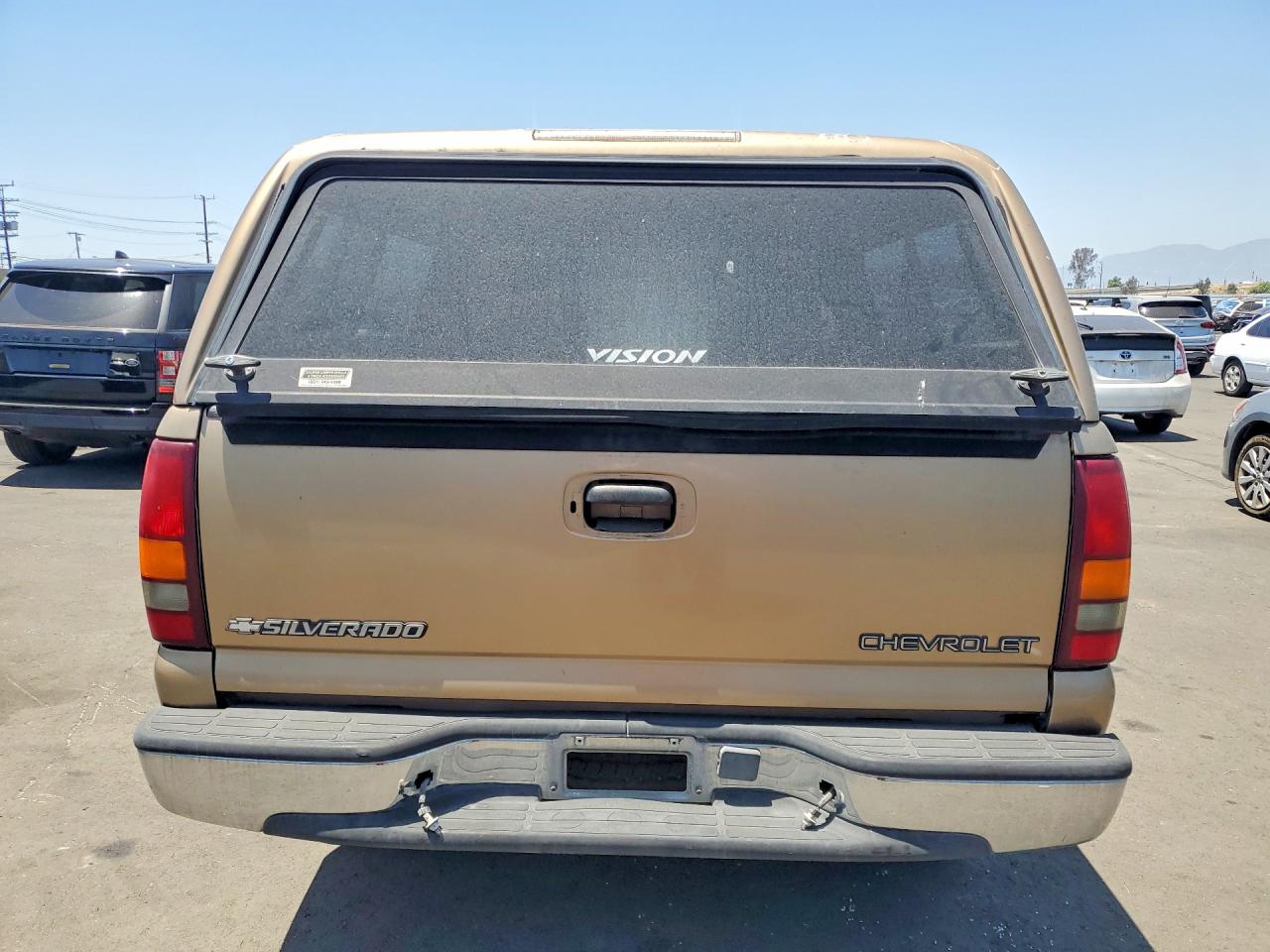 2000 Chevrolet Silverado C1500 Gold vin: 2GCEC19T3Y1232107
