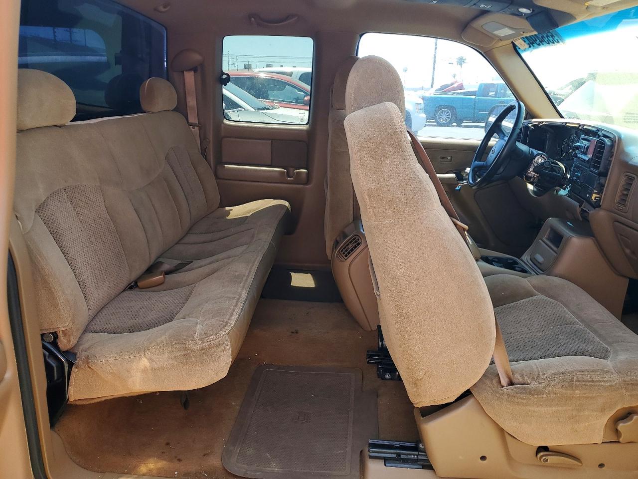 2000 Chevrolet Silverado C1500 Gold vin: 2GCEC19T3Y1232107