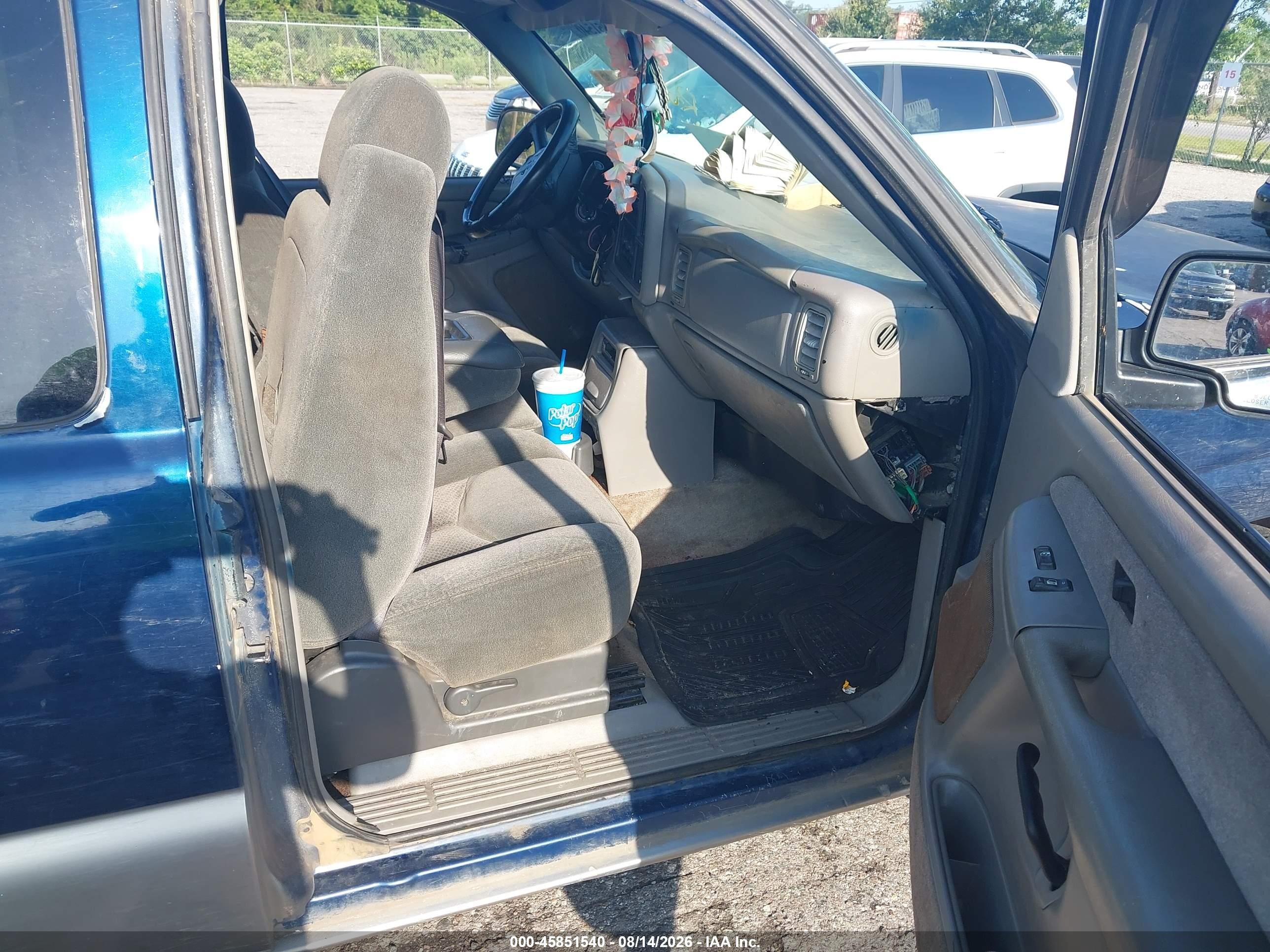 2000 Chevrolet Silverado 1500 Ls Blue vin: 2GCEC19T3Y1300048