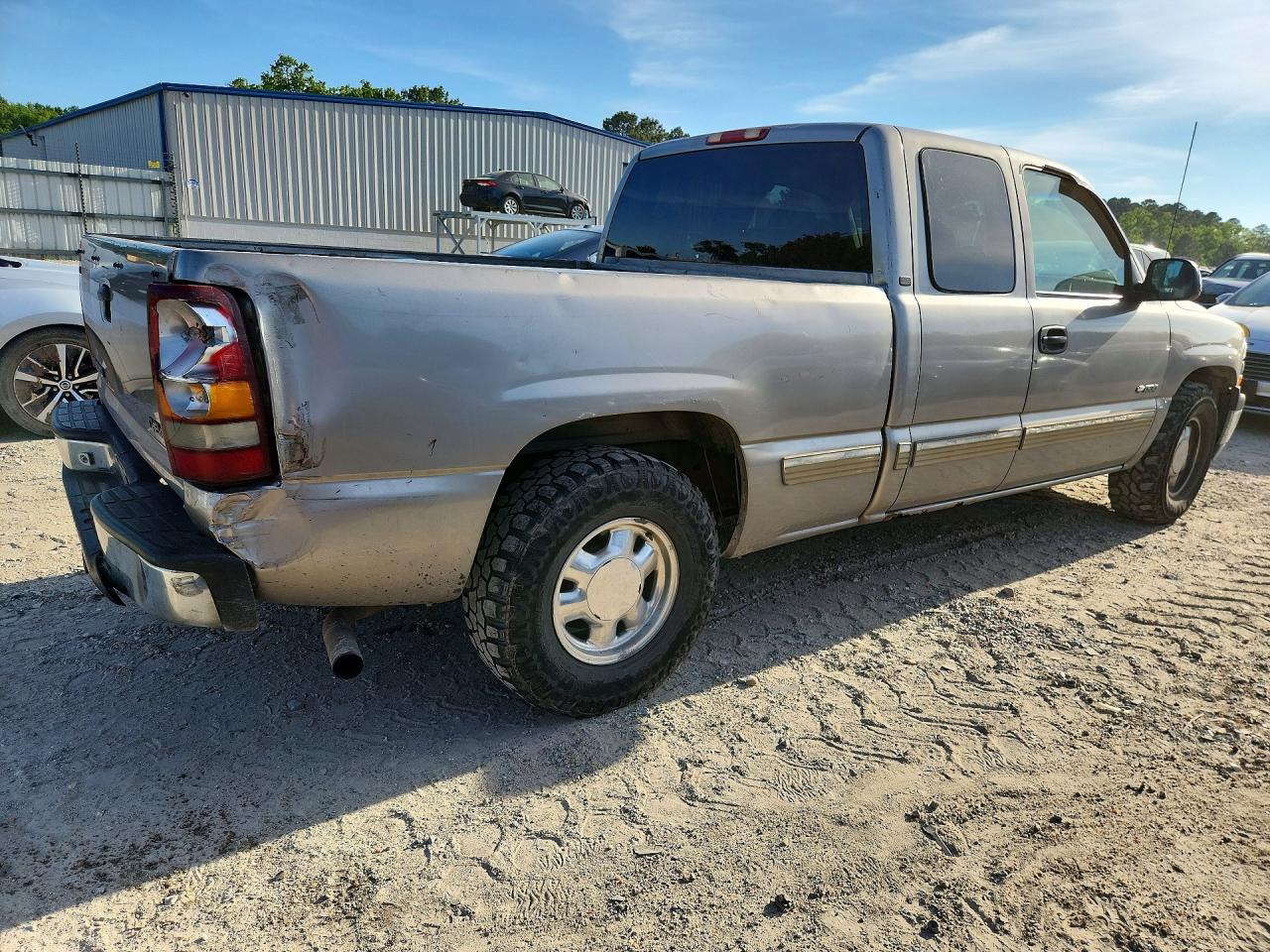 2001 Chevrolet Silverado C1500 Бежевый vin: 2GCEC19T411236155