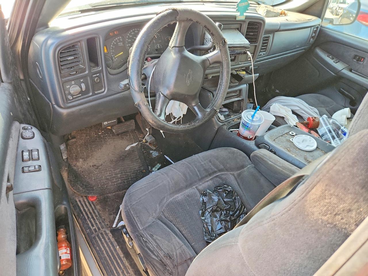 2001 Chevrolet Silverado C1500 Бежевый vin: 2GCEC19T411236155