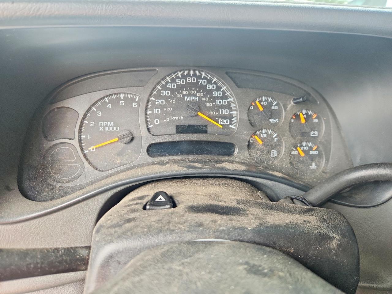 2003 Chevrolet Silverado C1500 White vin: 2GCEC19T431149391
