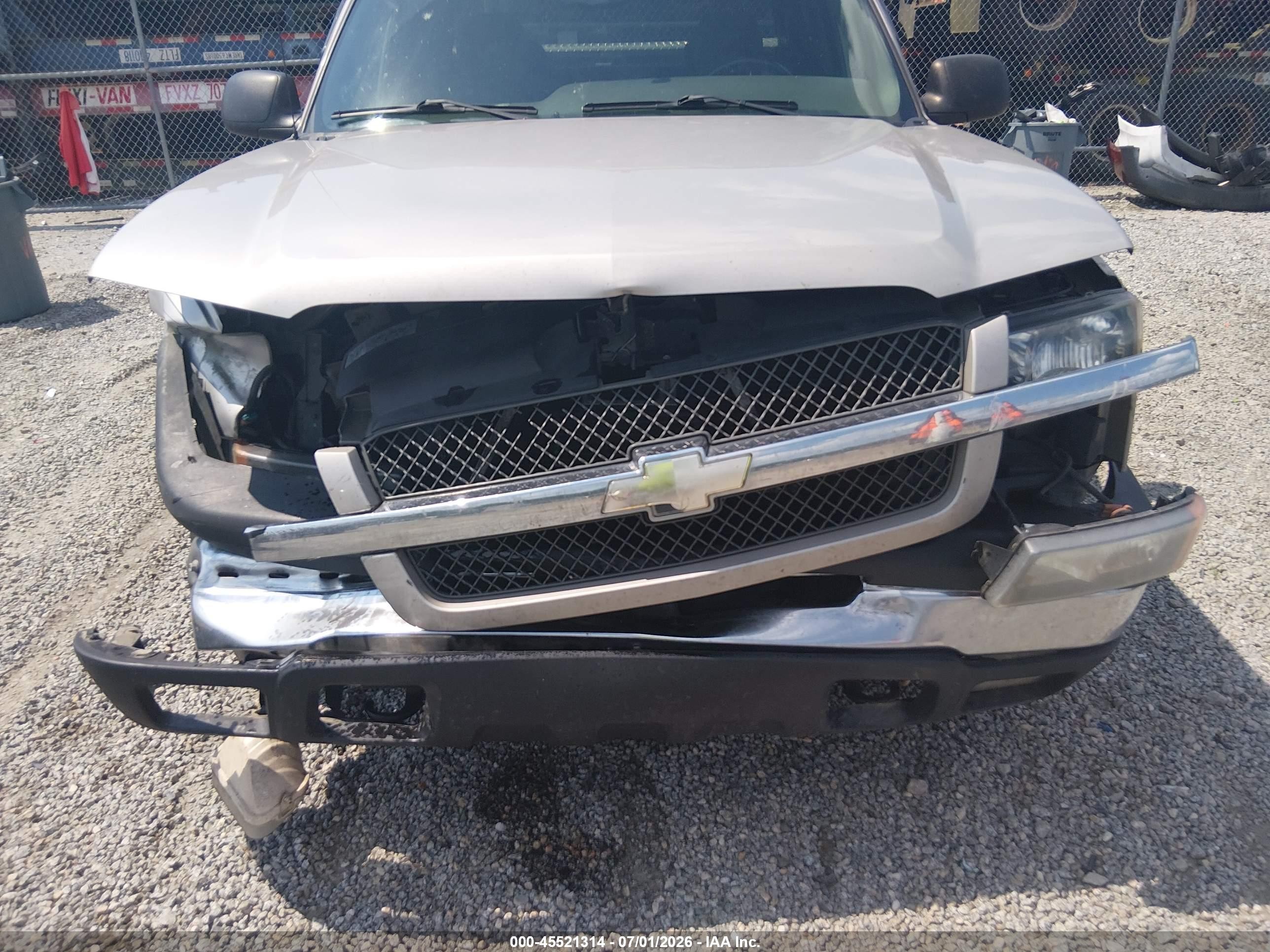 2004 Chevrolet Silverado 1500 Ls Silver vin: 2GCEC19T441136304