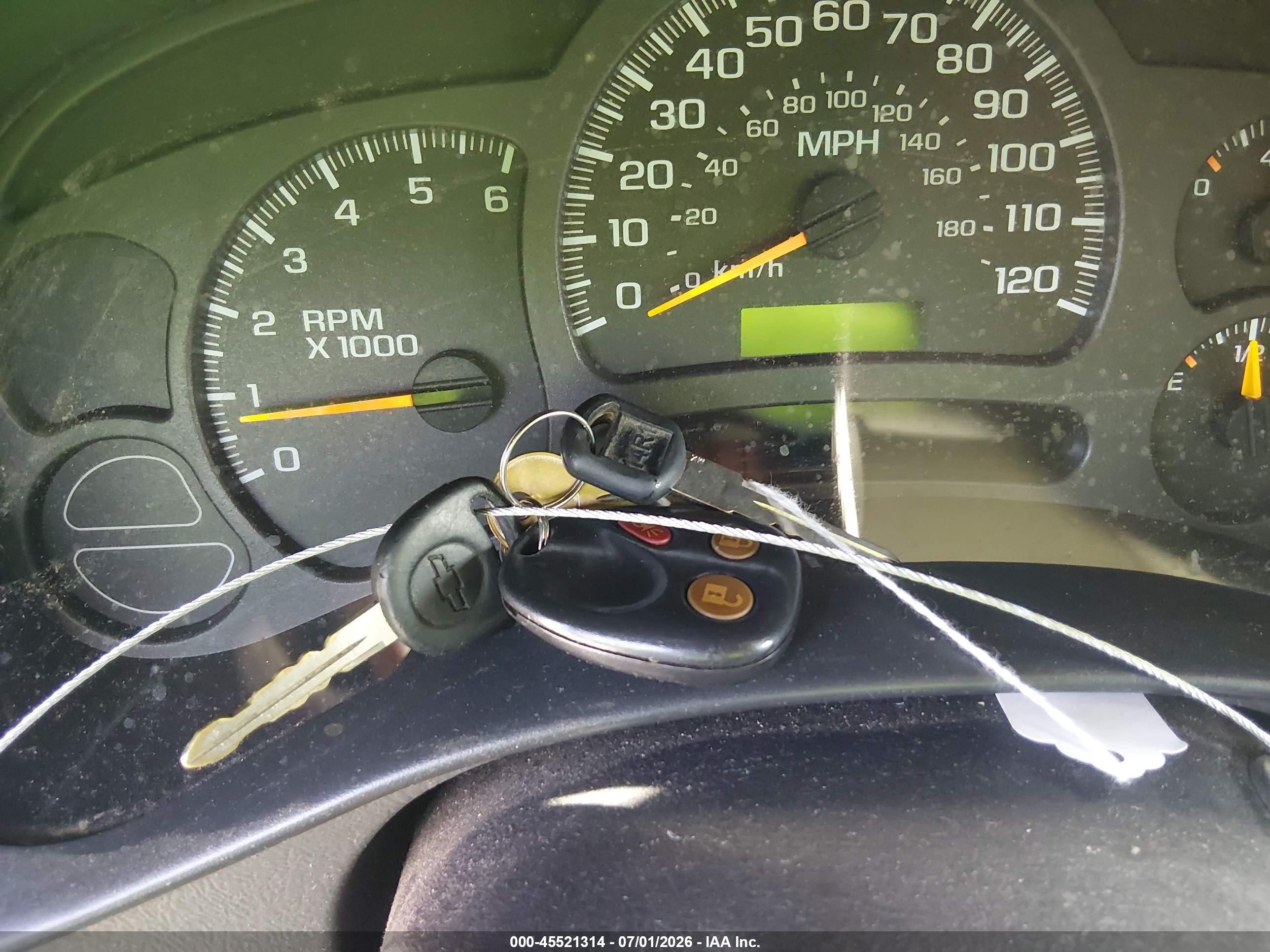 2004 Chevrolet Silverado 1500 Ls Silver vin: 2GCEC19T441136304