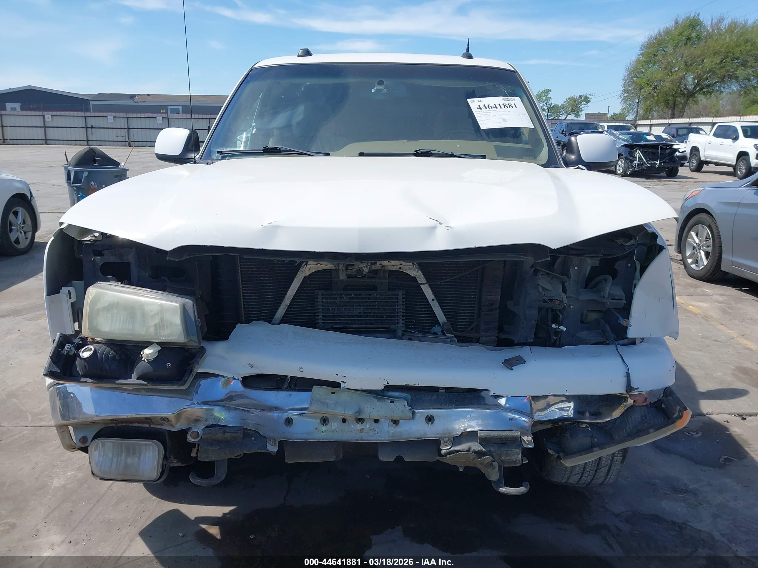 2004 Chevrolet Silverado 1500 Ls White vin: 2GCEC19T441231865