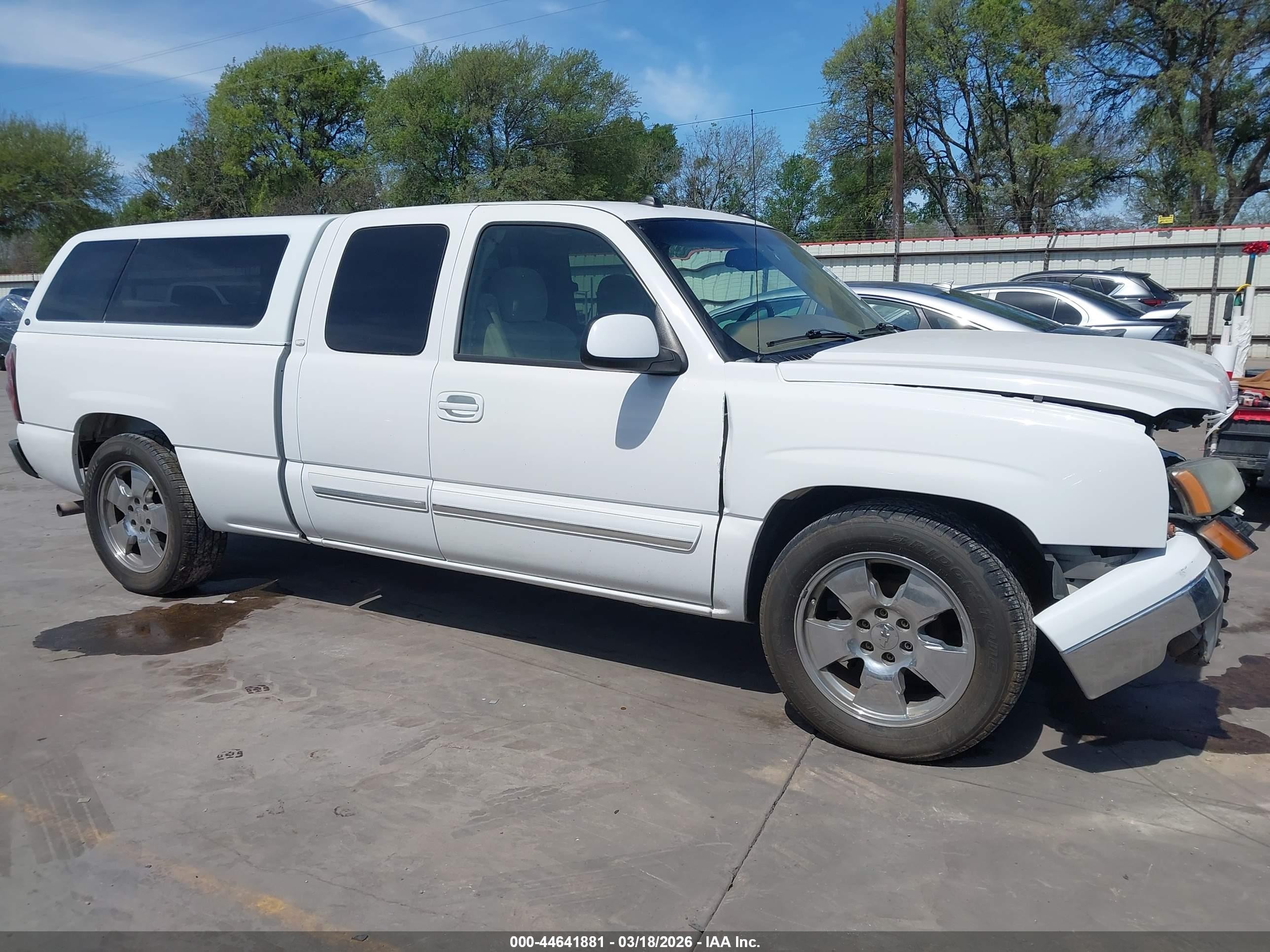 2004 Chevrolet Silverado 1500 Ls White vin: 2GCEC19T441231865