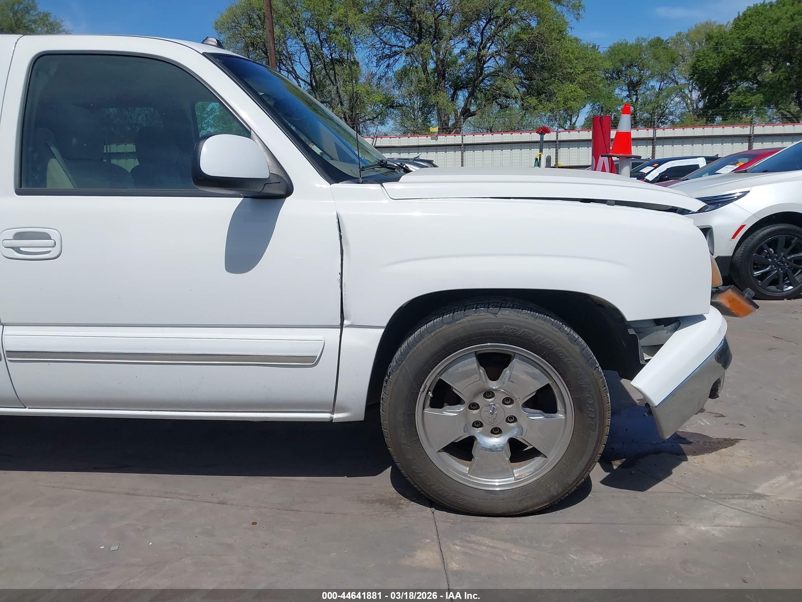 2004 Chevrolet Silverado 1500 Ls White vin: 2GCEC19T441231865