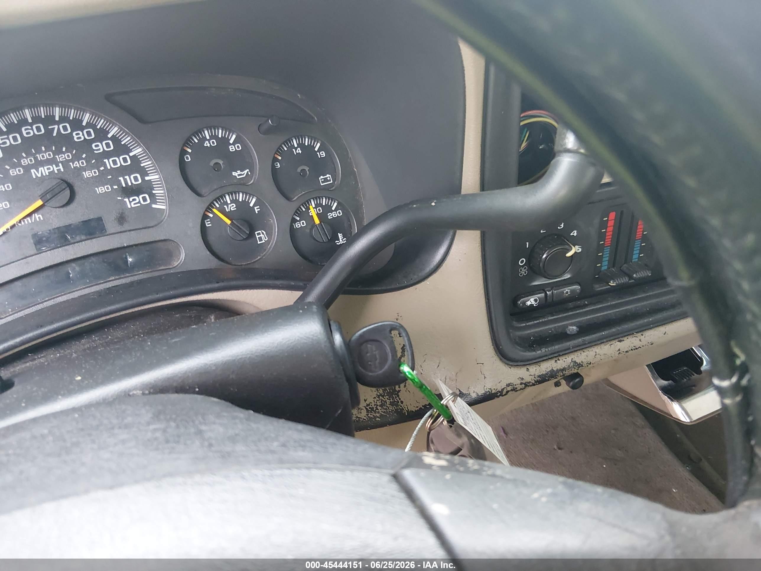 2004 Chevrolet Silverado 1500 Ls White vin: 2GCEC19T441347308