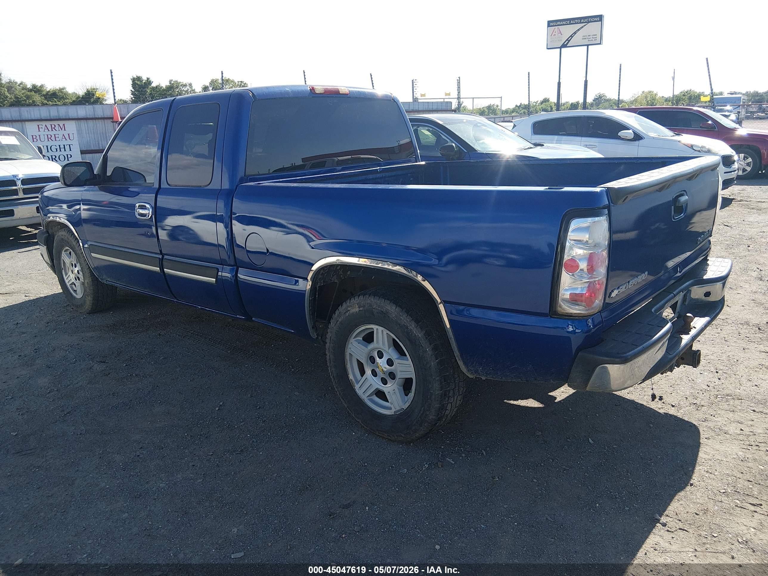 2004 Chevrolet Silverado 1500 Ls Blue vin: 2GCEC19T441421598