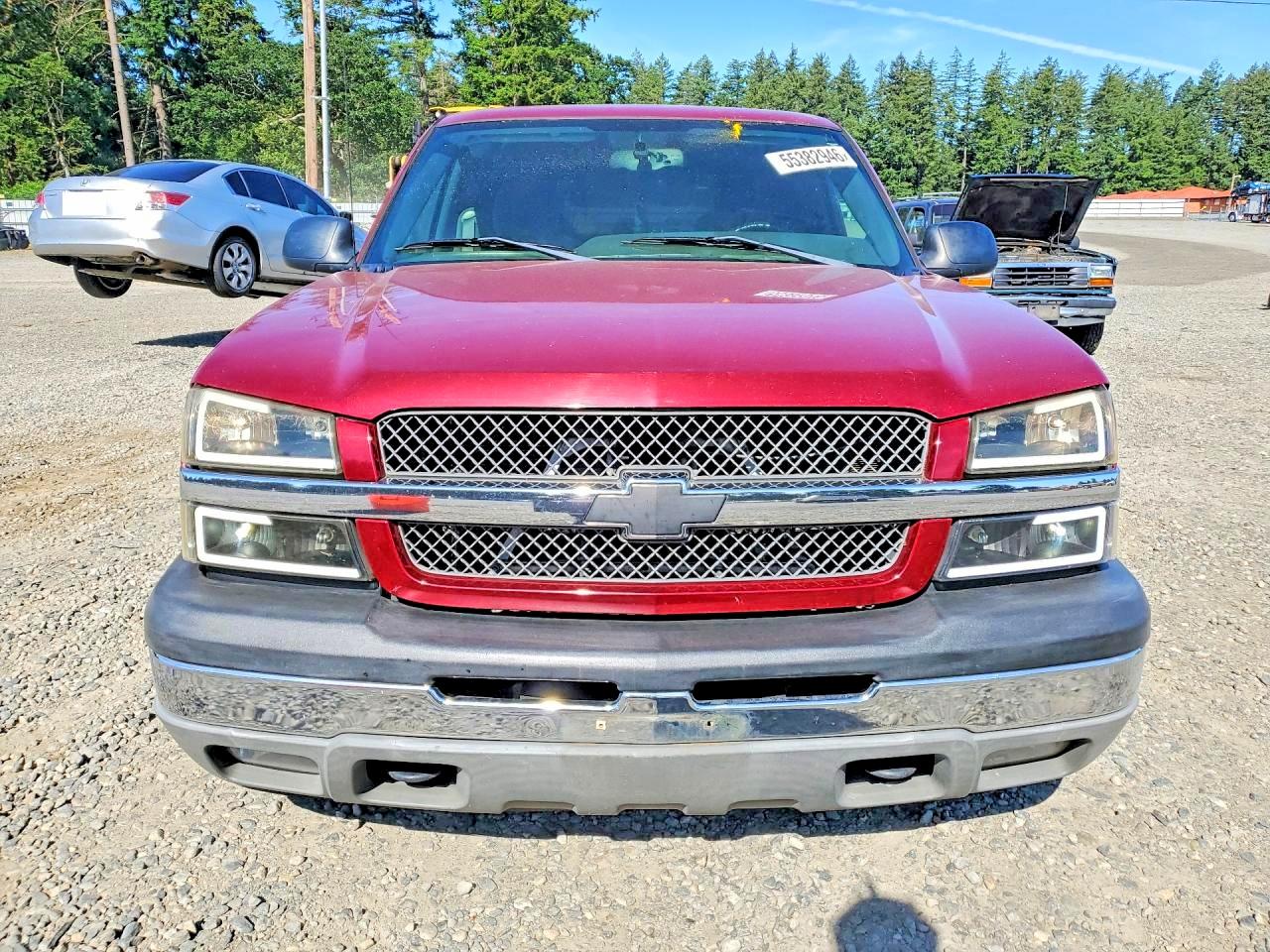 2005 Chevrolet Silverado C1500 Red vin: 2GCEC19T451294790