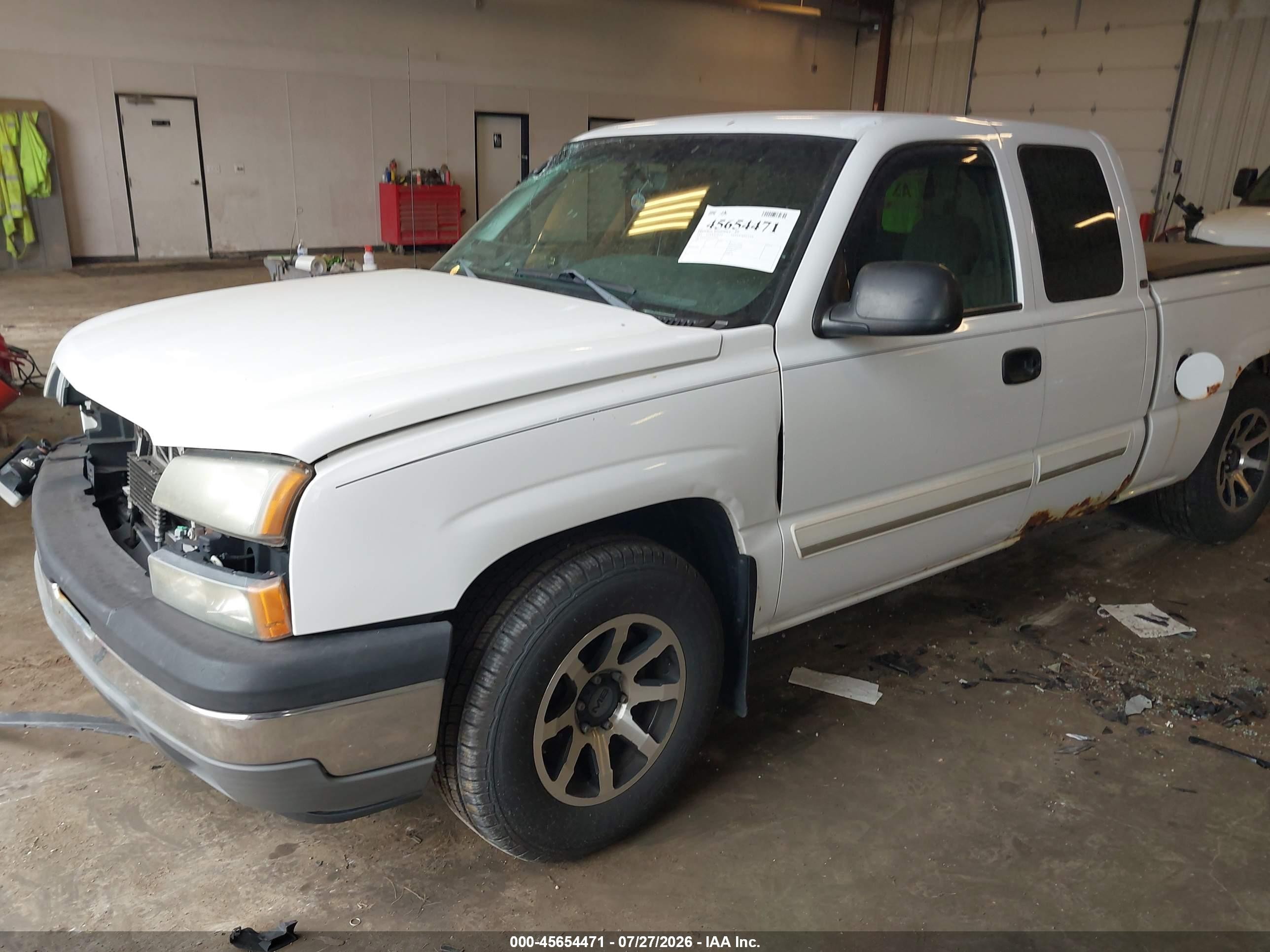 2005 Chevrolet Silverado 1500 Ls White vin: 2GCEC19T451299181