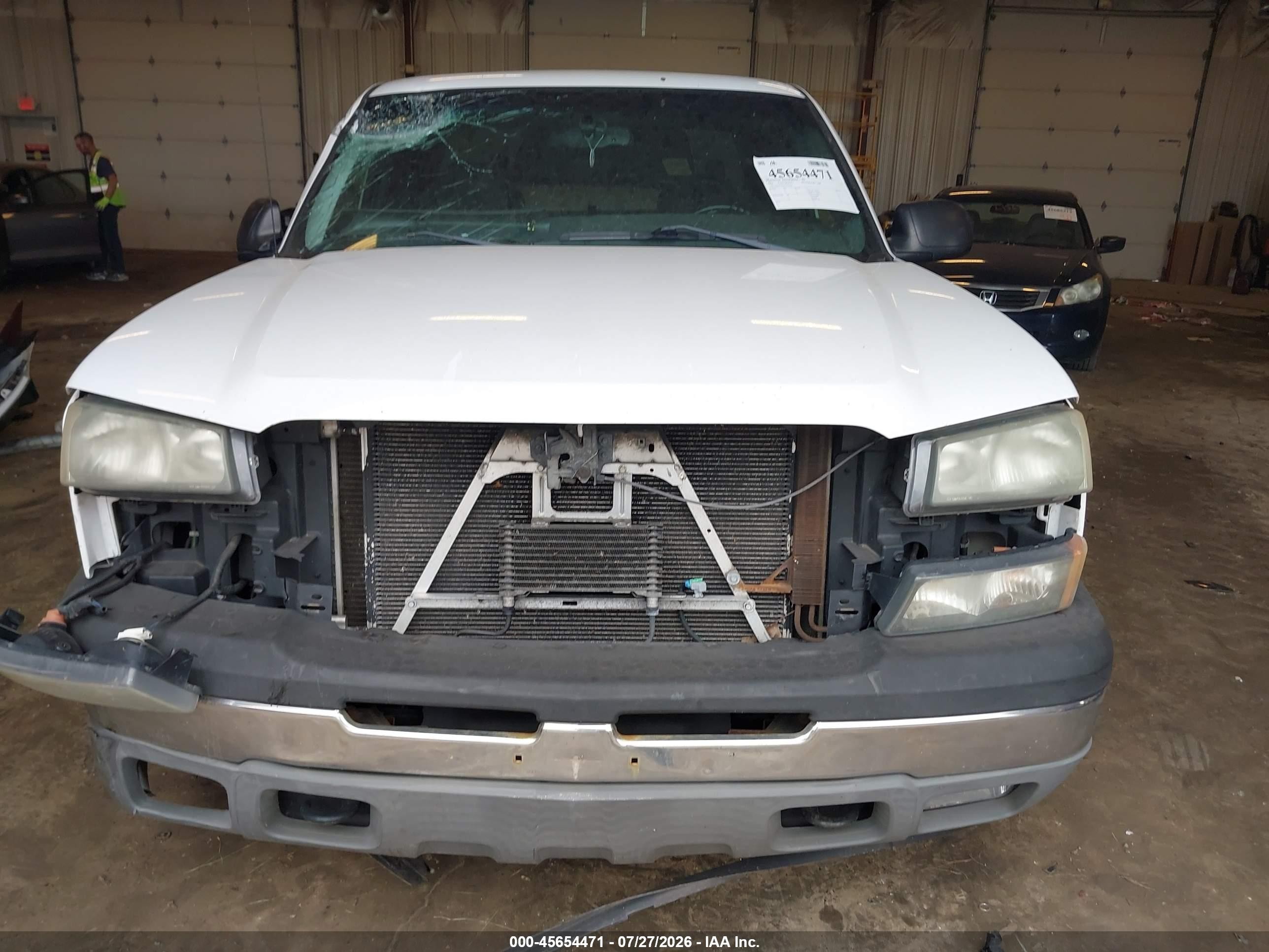 2005 Chevrolet Silverado 1500 Ls White vin: 2GCEC19T451299181