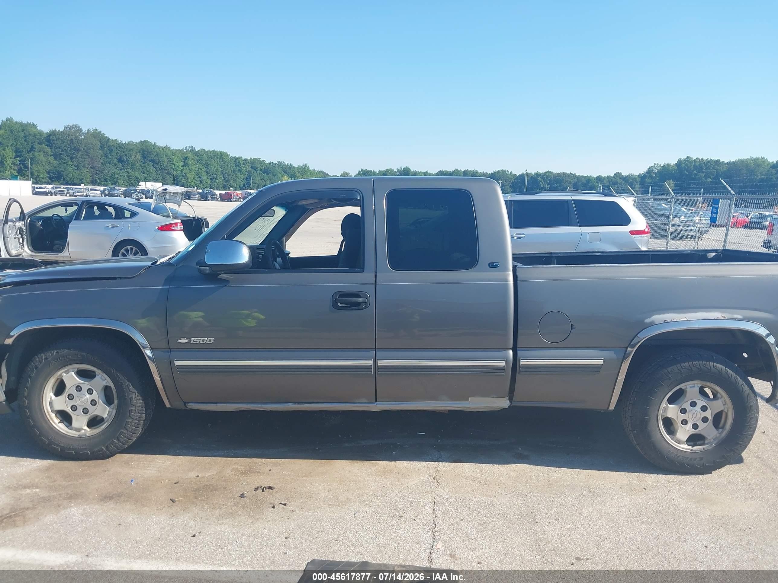 1999 Chevrolet Silverado 1500 Ls Gray vin: 2GCEC19T4X1137442