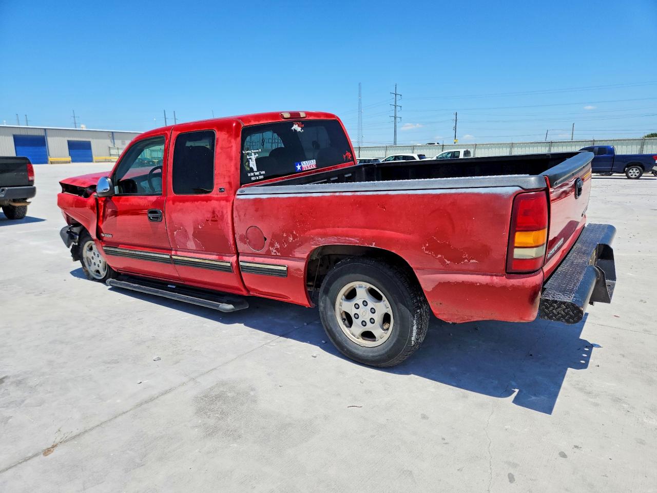 1999 Chevrolet Silverado C1500 Red vin: 2GCEC19T4X1230655