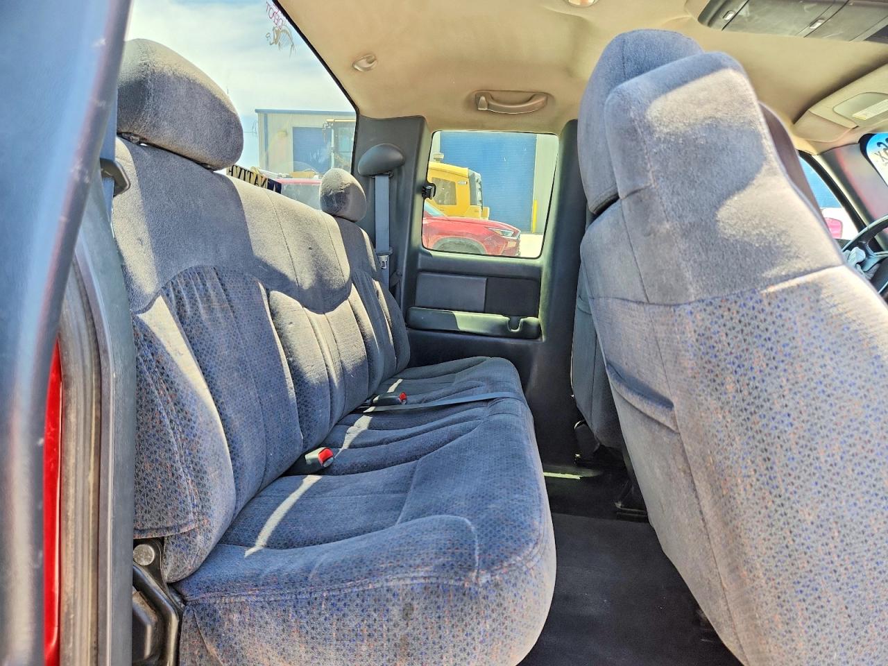 1999 Chevrolet Silverado C1500 Red vin: 2GCEC19T4X1230655