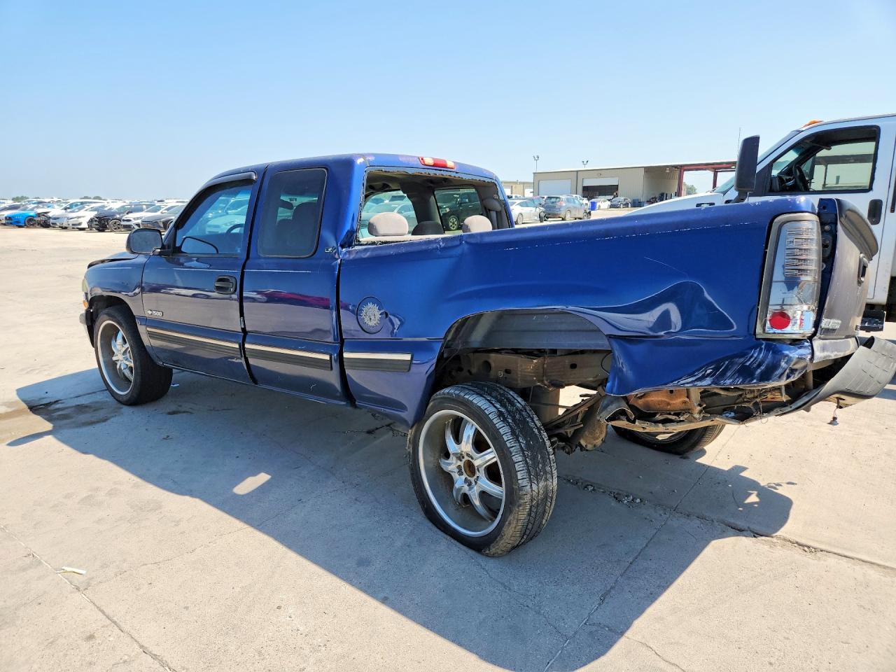 2000 Chevrolet Silverado C1500 Blue vin: 2GCEC19T4Y1194189