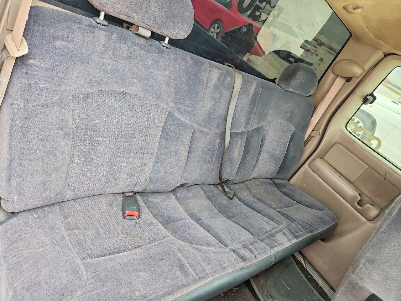 2001 Chevrolet Silverado C1500 Brown vin: 2GCEC19T511211247