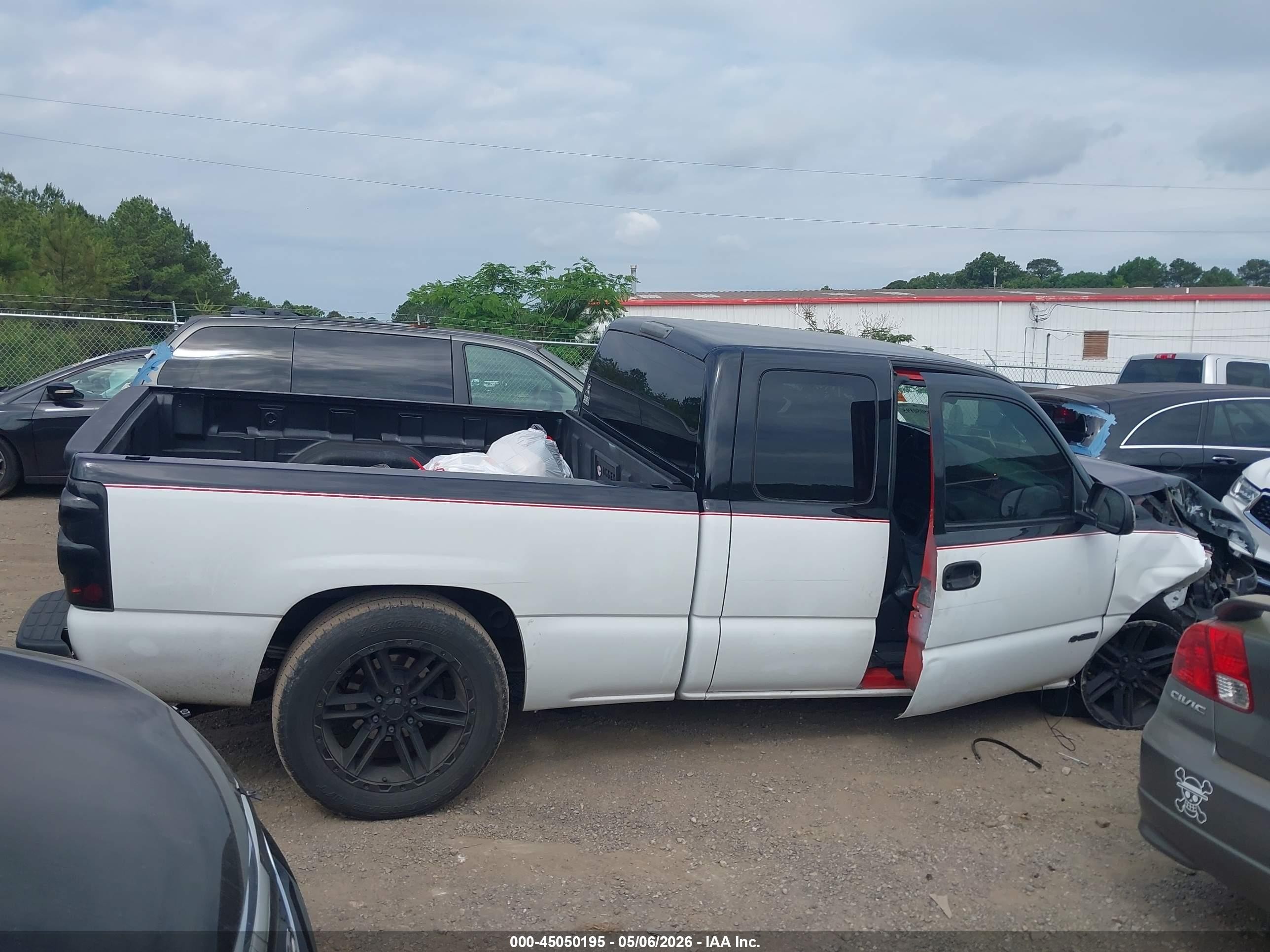 2002 Chevrolet Silverado 1500 Ls White vin: 2GCEC19T521273782