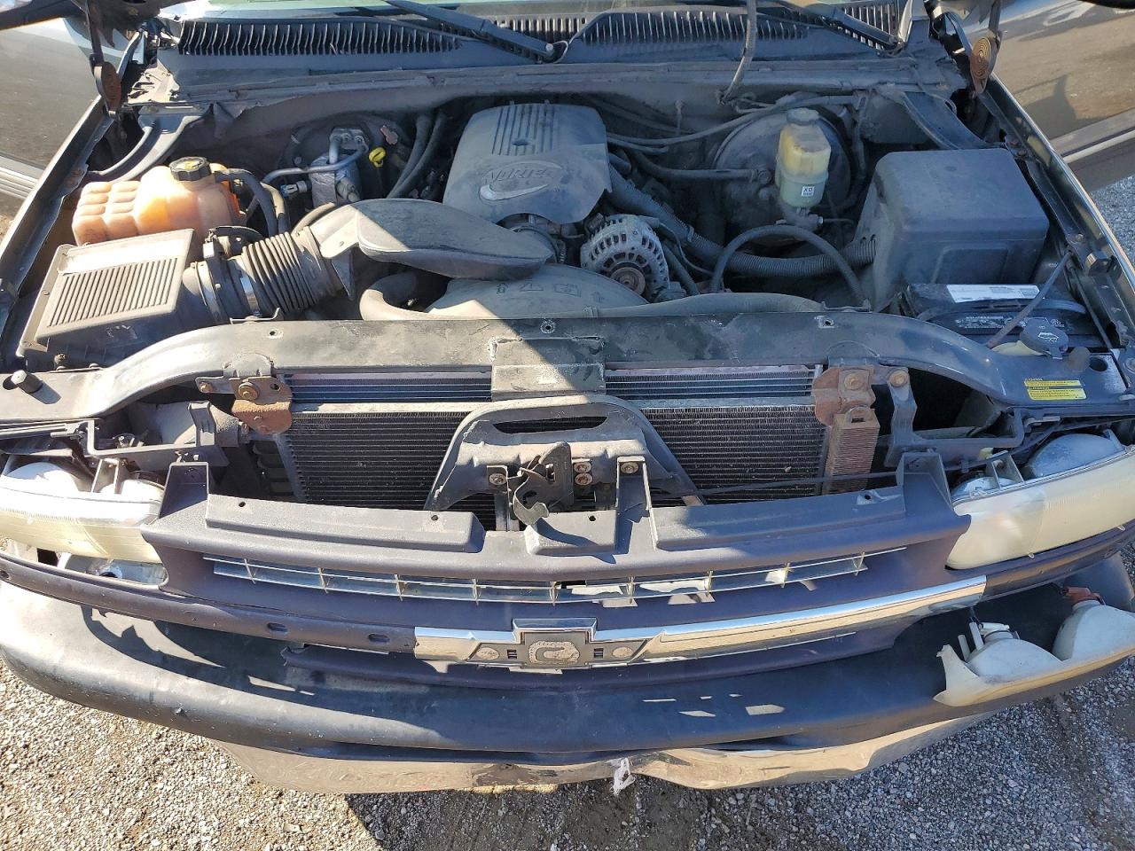 2002 Chevrolet Silverado C1500 Charcoal vin: 2GCEC19T521349338