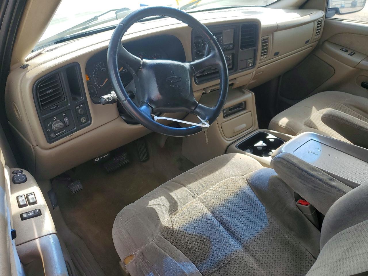 2002 Chevrolet Silverado C1500 Tan vin: 2GCEC19T521415189