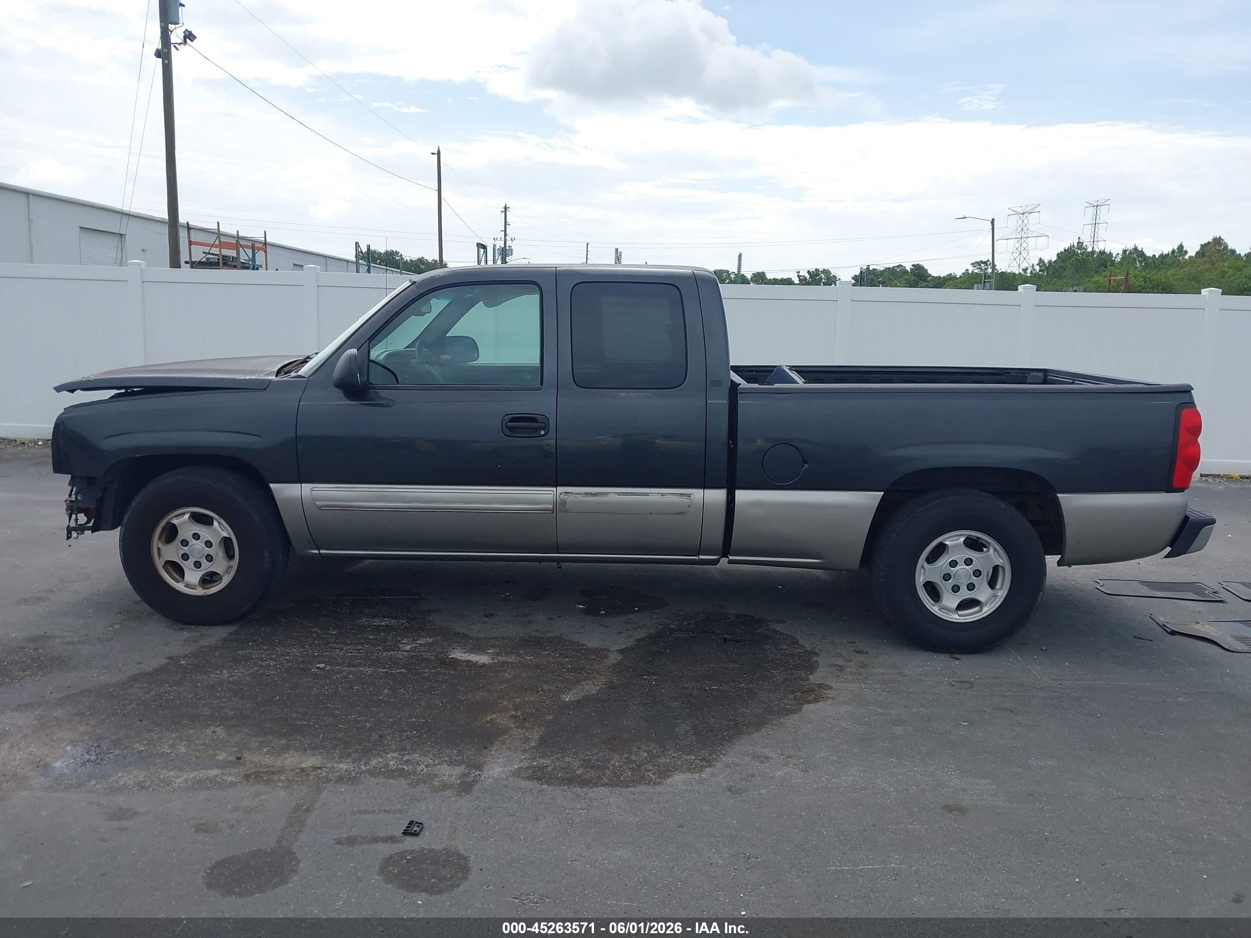 2003 Chevrolet Silverado 1500 Ls Black vin: 2GCEC19T531121597