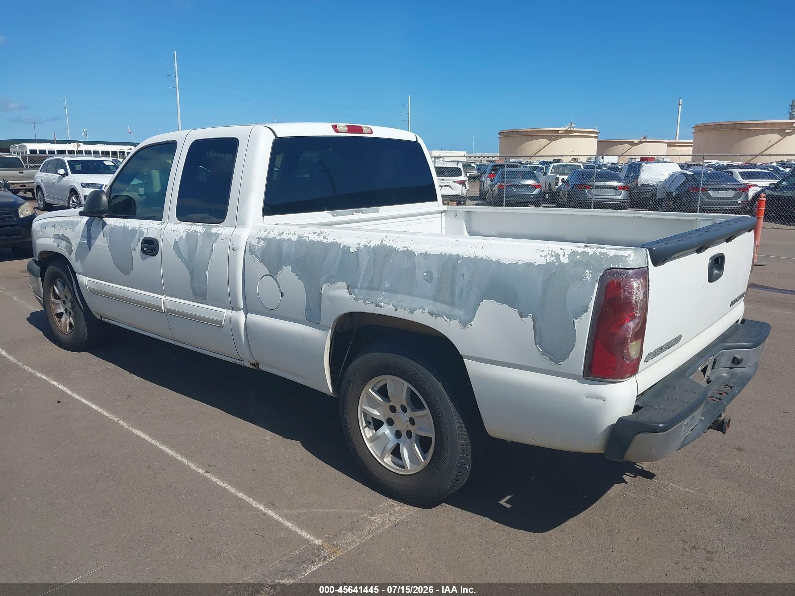 2003 Chevrolet Silverado 1500 Ls Белый vin: 2GCEC19T531147469