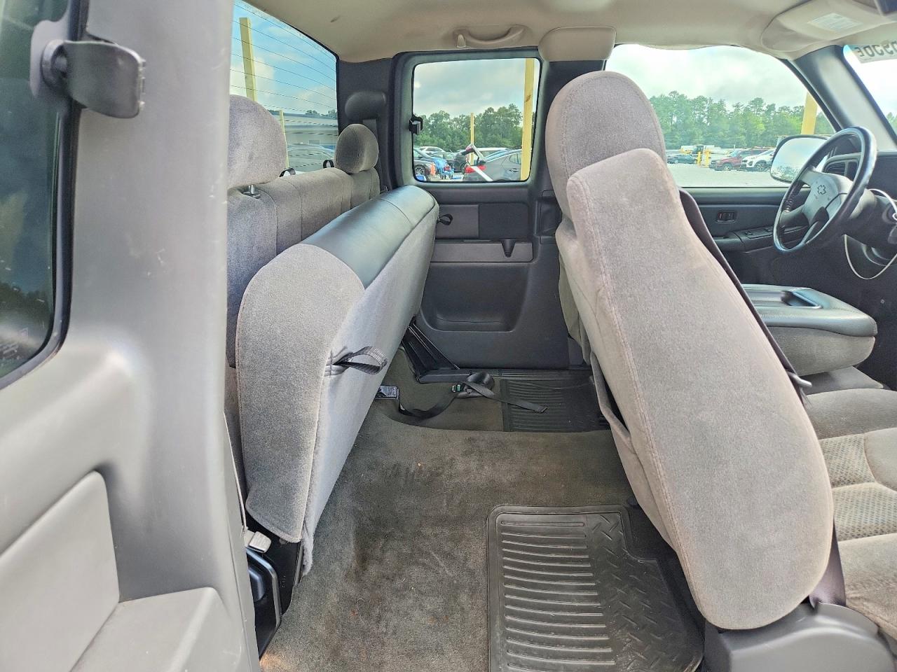 2005 Chevrolet Silverado C1500 Черный vin: 2GCEC19T551269008