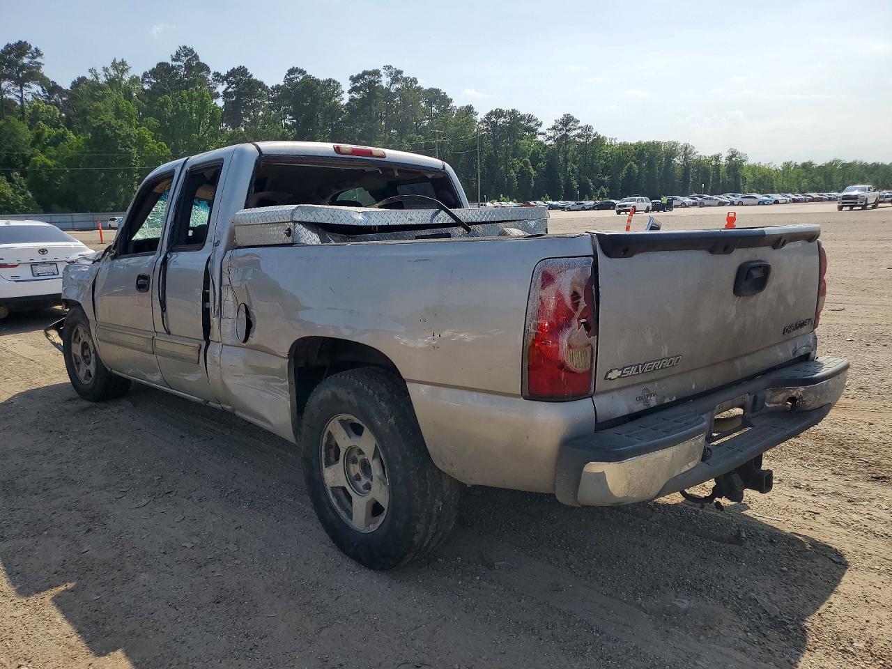 2005 Chevrolet Silverado C1500 Tan vin: 2GCEC19T551309958