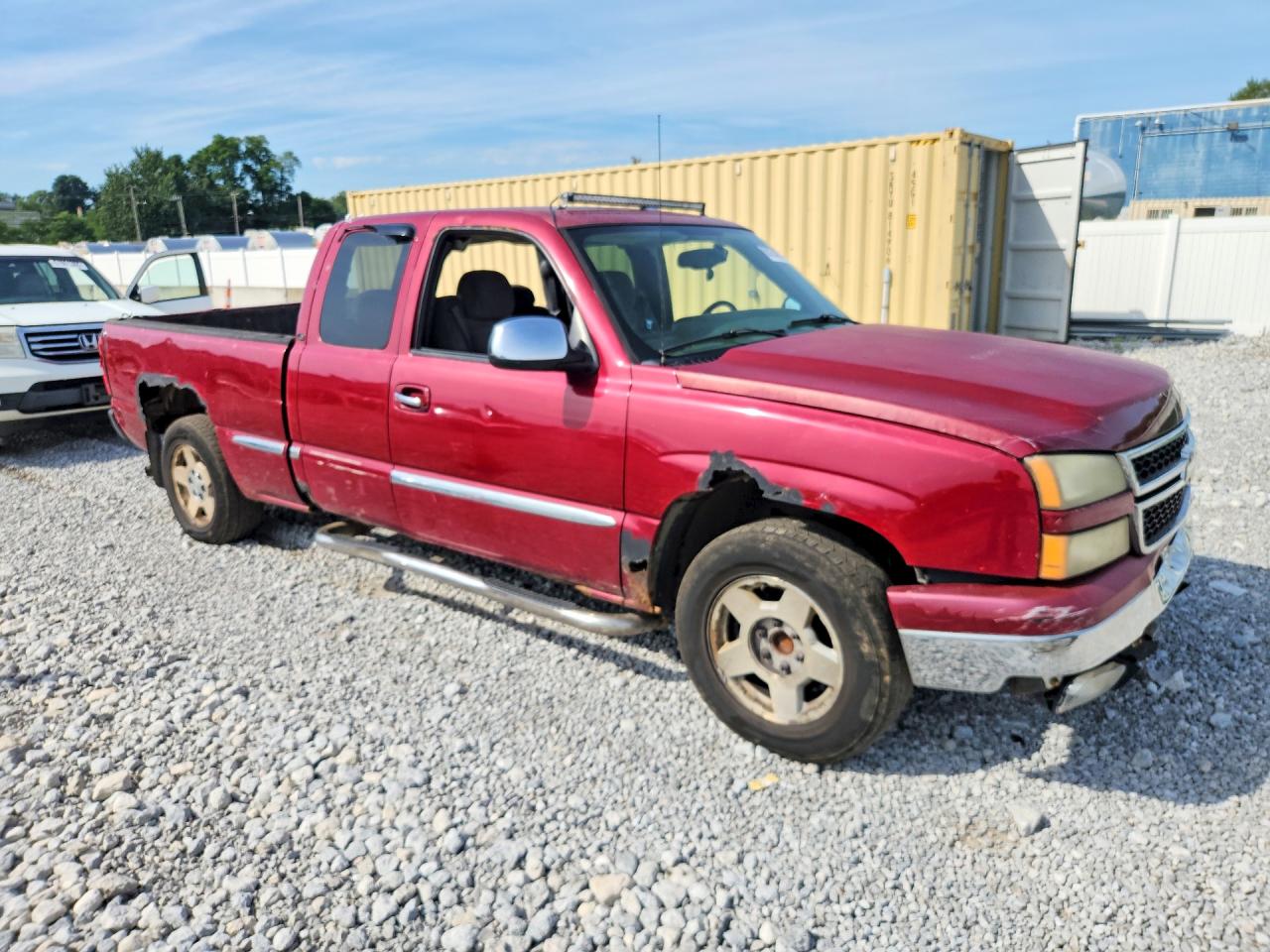 2006 Chevrolet Silverado C1500 Burgundy vin: 2GCEC19T561107347