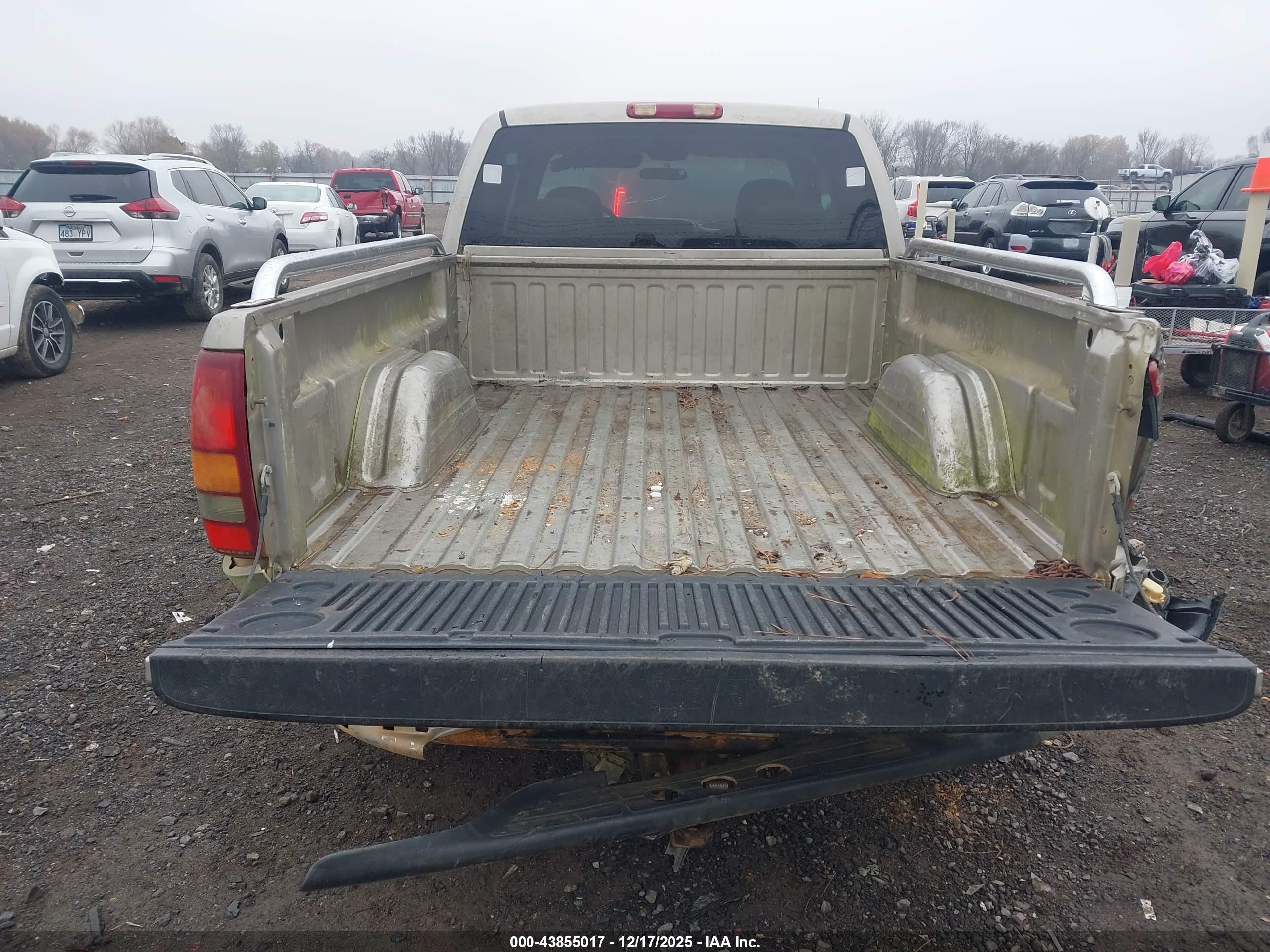 1999 Chevrolet Silverado 1500 Ls Beige vin: 2GCEC19T5X1149809