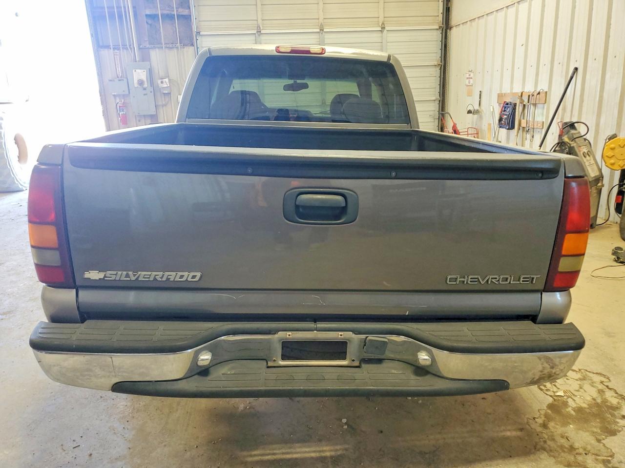 2000 Chevrolet Silverado C1500 Gray vin: 2GCEC19T5Y1129870