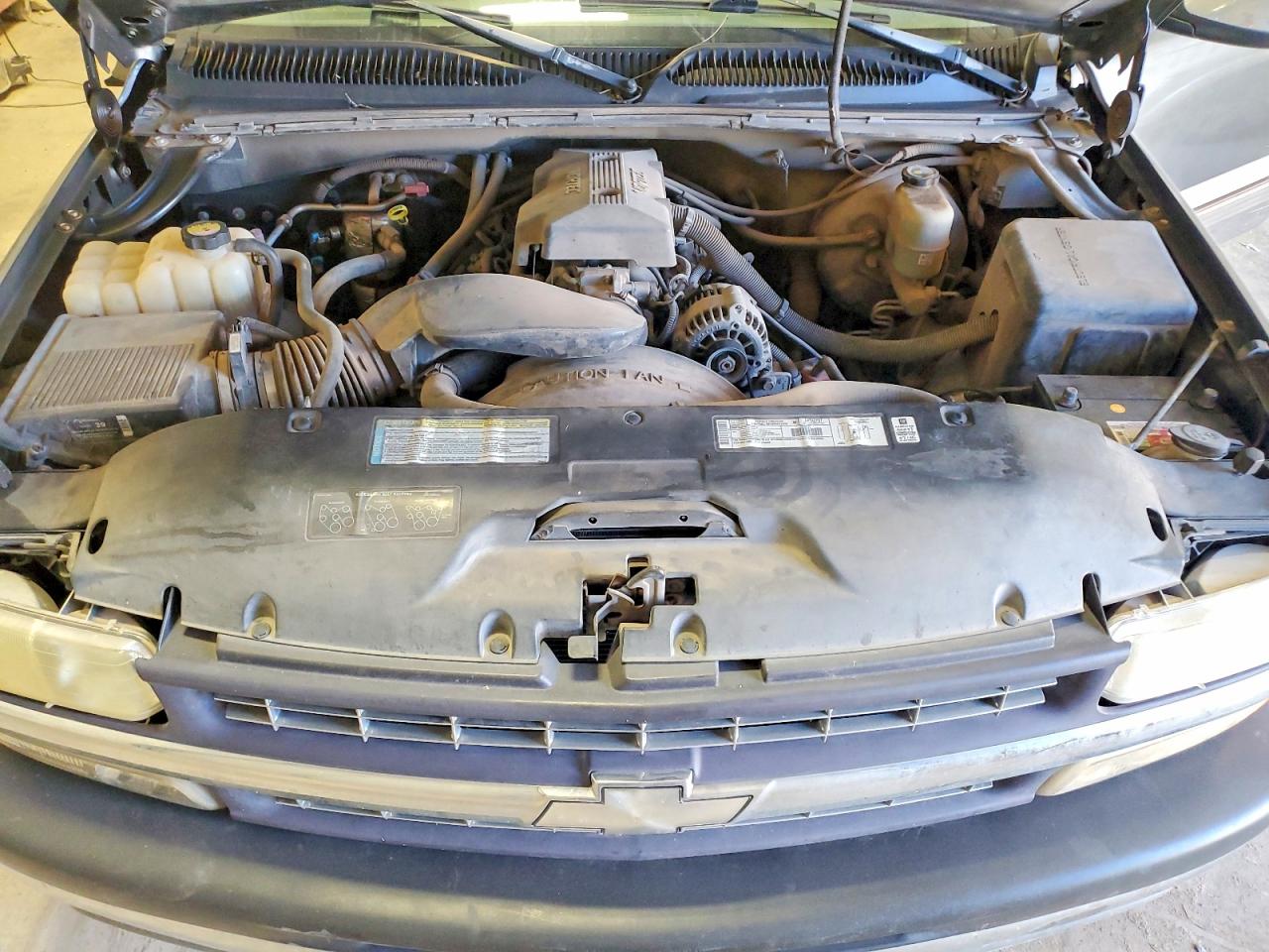 2000 Chevrolet Silverado C1500 Gray vin: 2GCEC19T5Y1129870