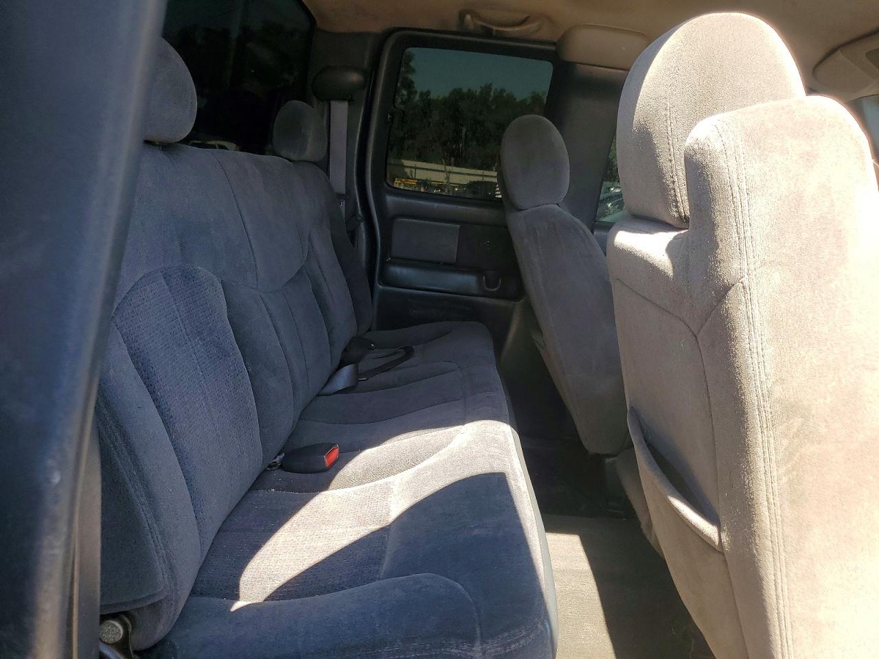 2000 Chevrolet Silverado C1500 Gray vin: 2GCEC19T5Y1311410