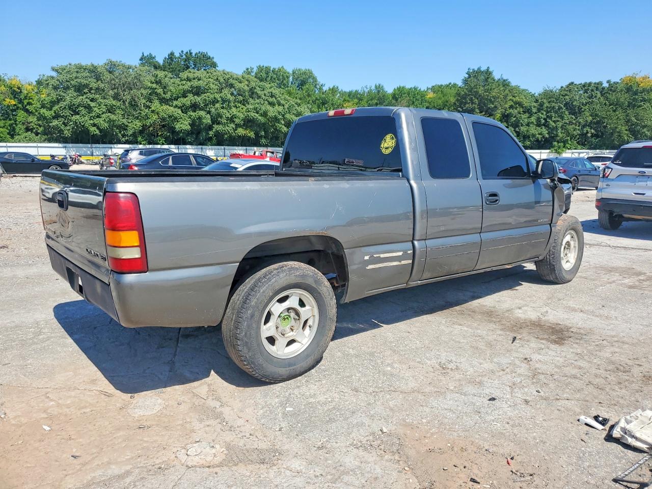 2000 Chevrolet Silverado C1500 Gray vin: 2GCEC19T5Y1311410
