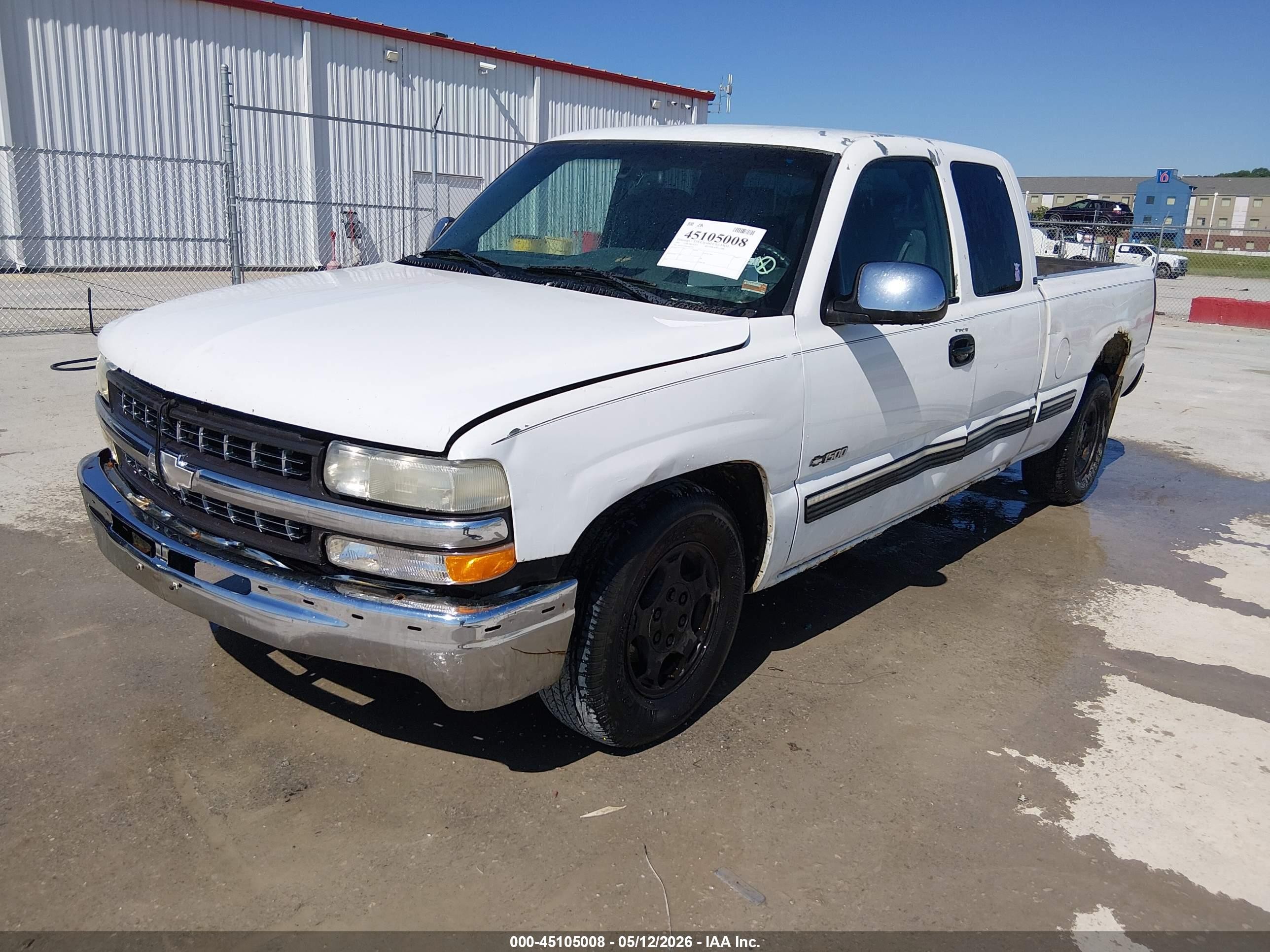 2001 Chevrolet Silverado 1500 Ls Белый vin: 2GCEC19T611101971