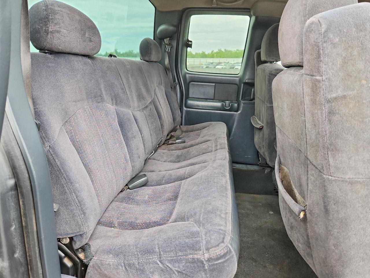 2001 Chevrolet Silverado C1500 Gray vin: 2GCEC19T611137868