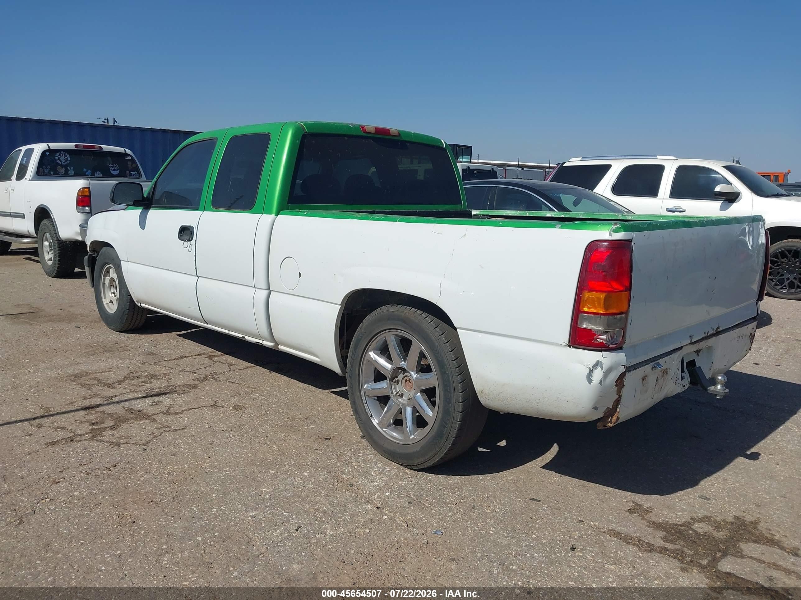2001 Chevrolet Silverado 1500 Ls Белый vin: 2GCEC19T611342235